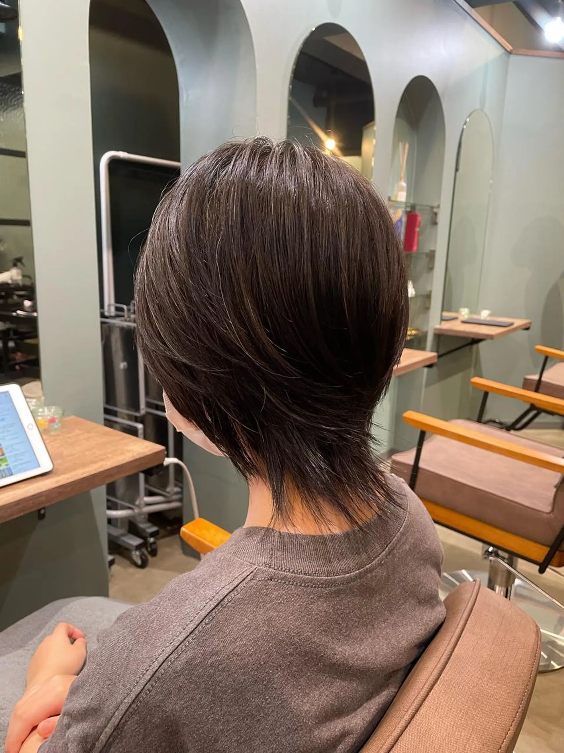 ミディアム ウルフカット アリーマーケットリル 小林将士のヘアスタイル