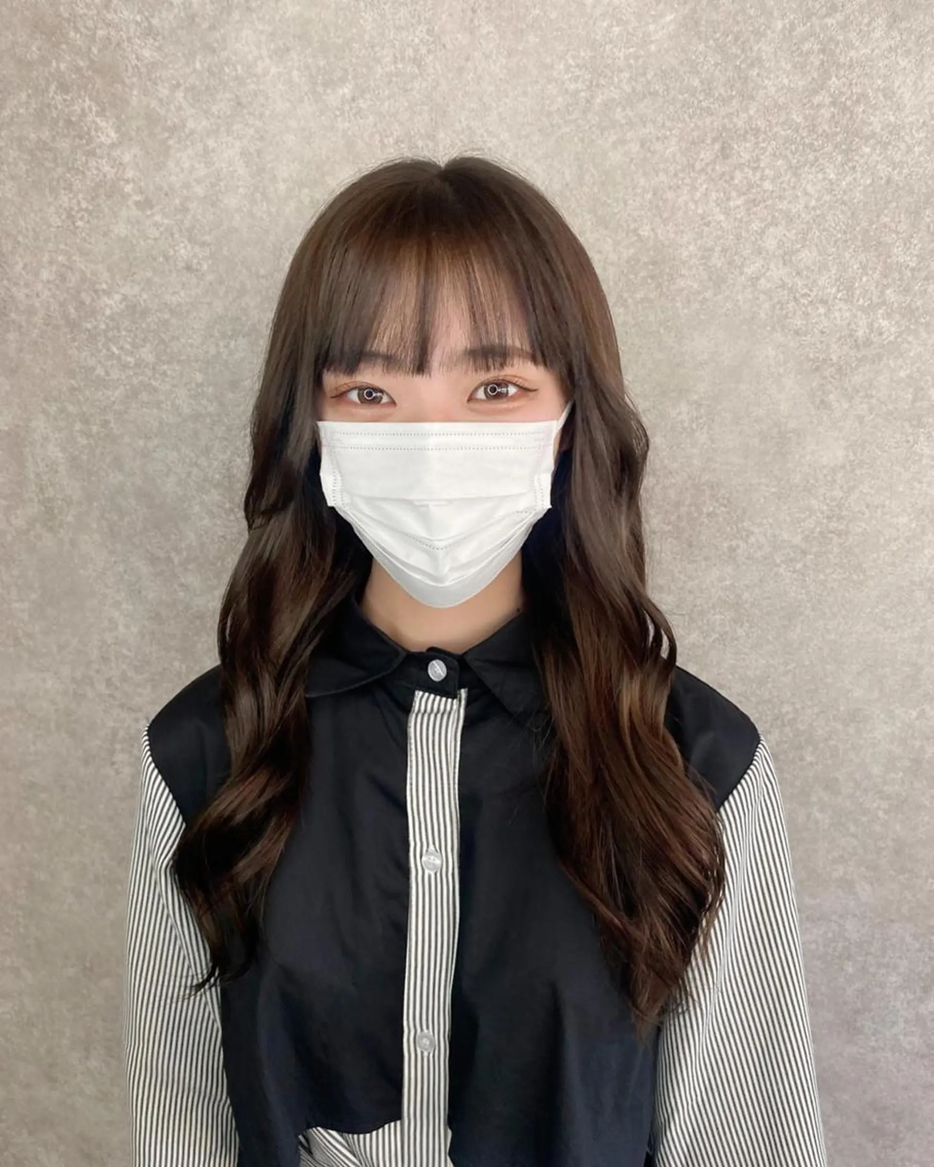 ロング カラー アッシュ アッシュブラウン ブリーチ ブラウンカラー ダブルカラー UNDER vr 【アンダーバー】のヘアスタイル