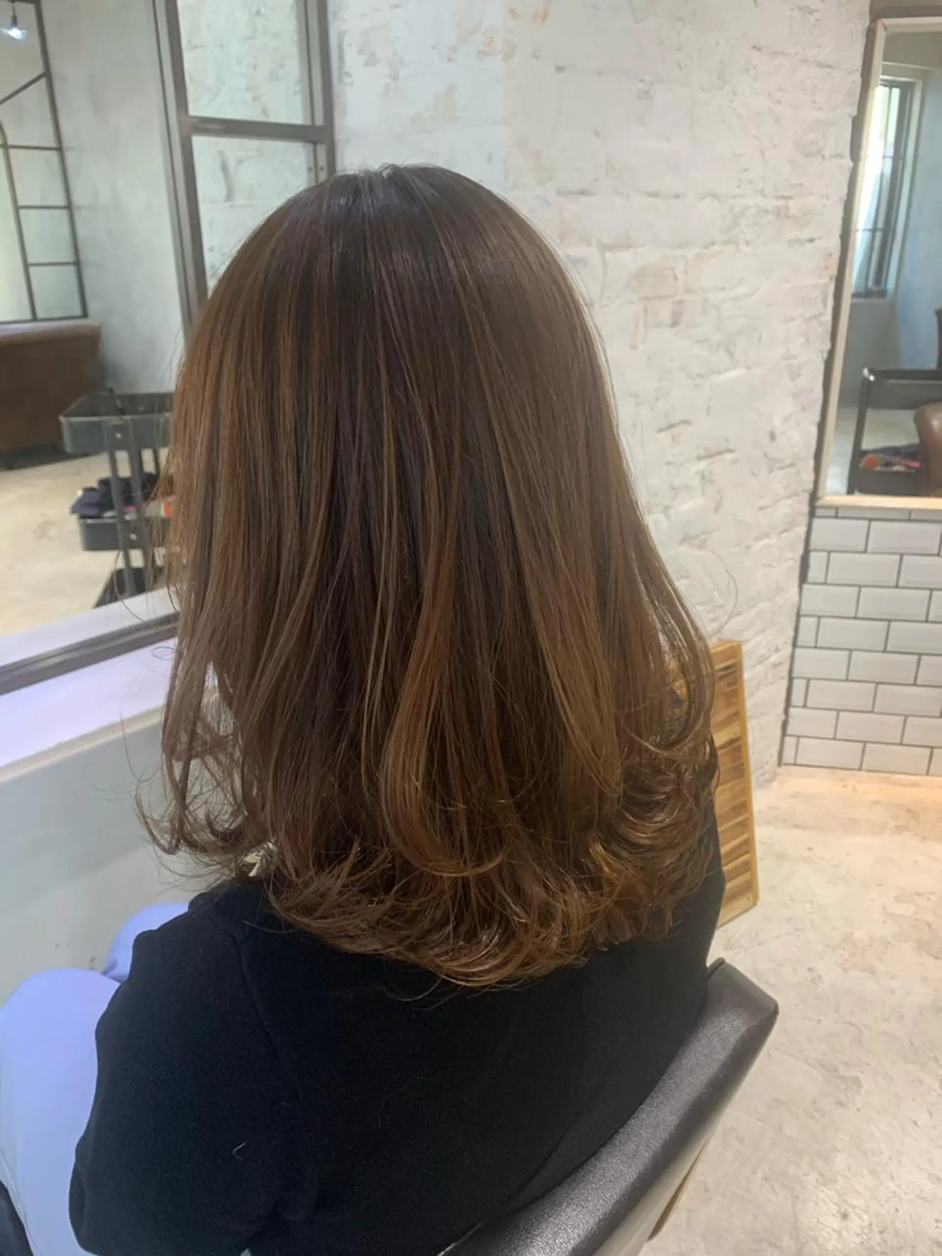 ミディアム カラー レイヤーカット 悩み解決/艶髪/ LISAのヘアスタイル