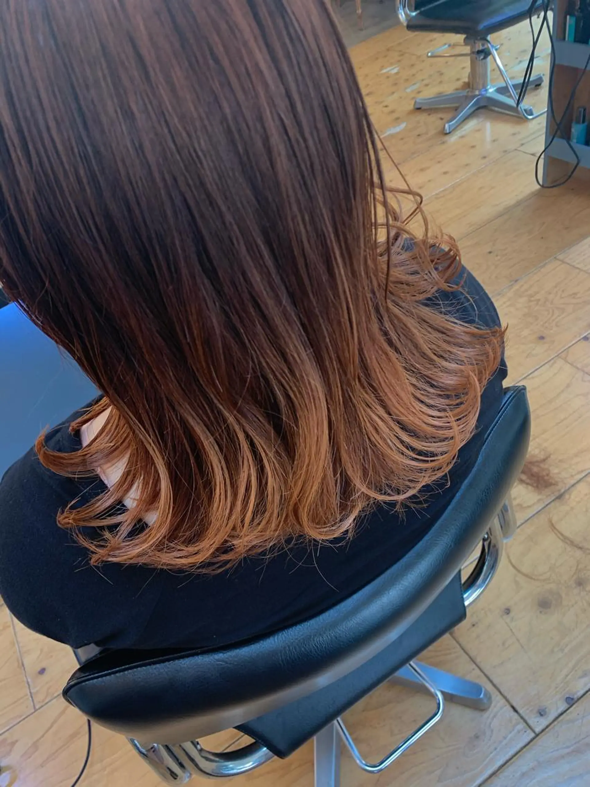 ミディアム ハイライト Lagom なかだのヘアスタイル