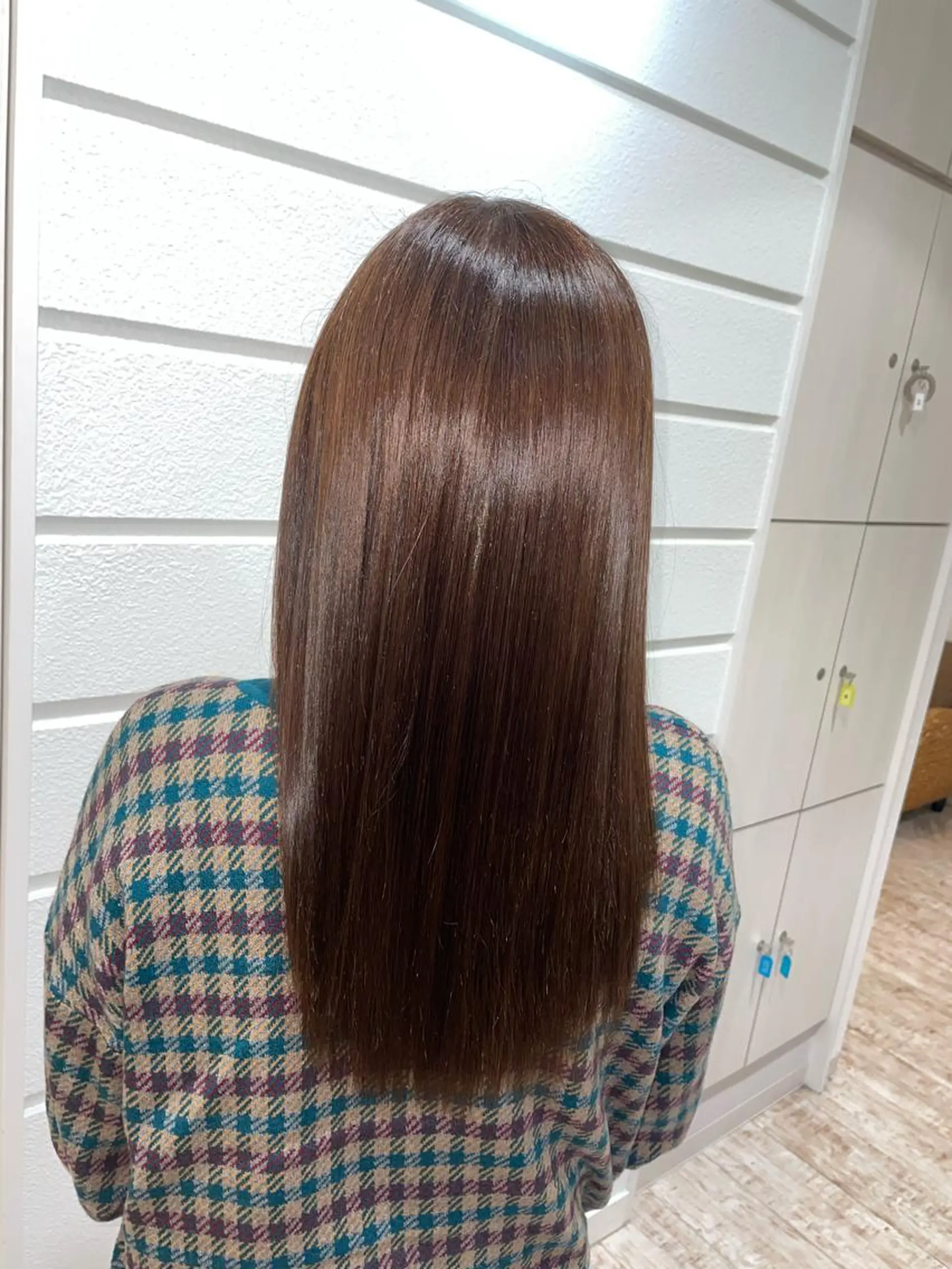 セミロング 西能 心音のヘアスタイル