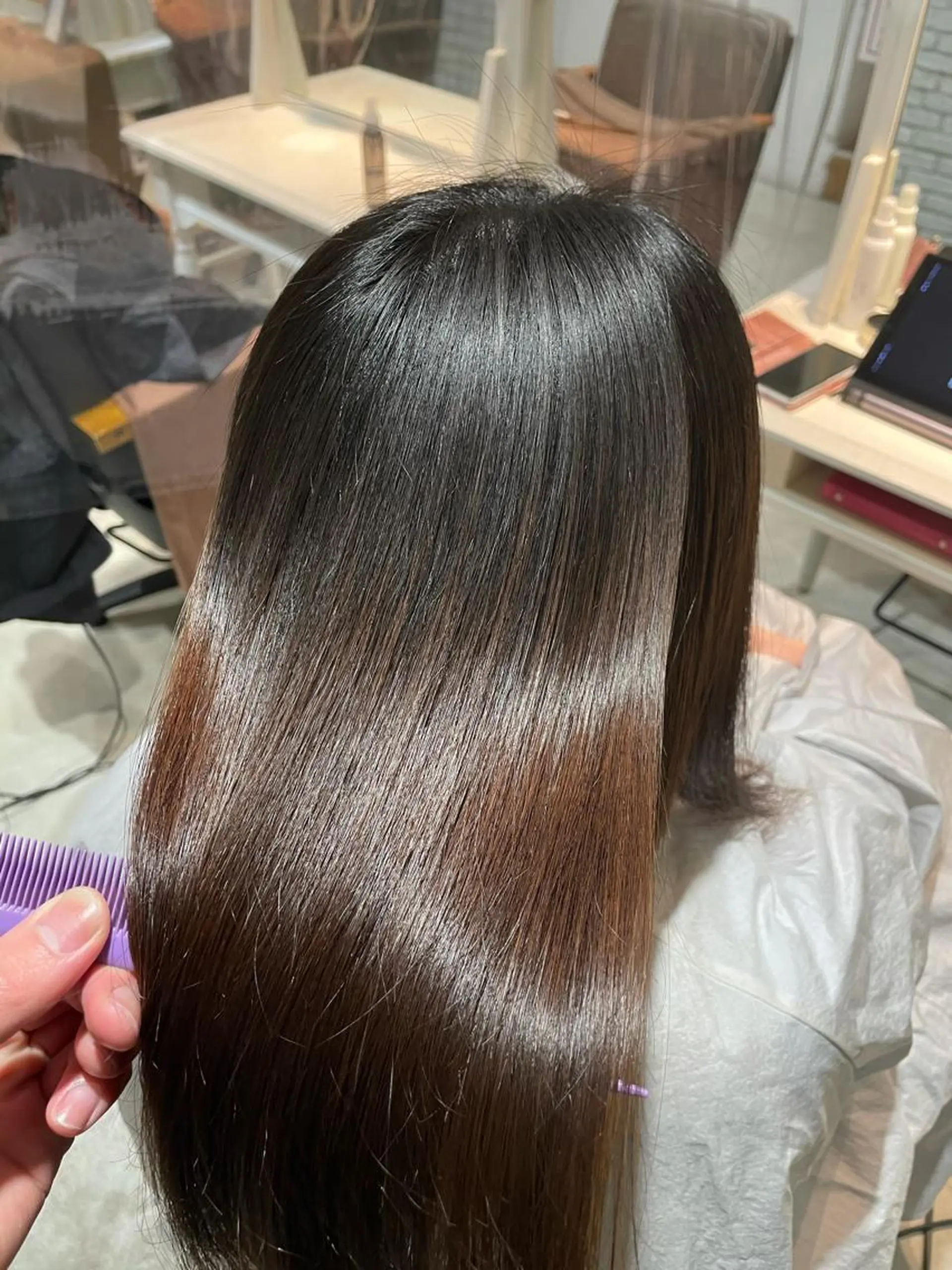 セミロング 縮毛矯正支持率👑 No.1 SORAのヘアスタイル