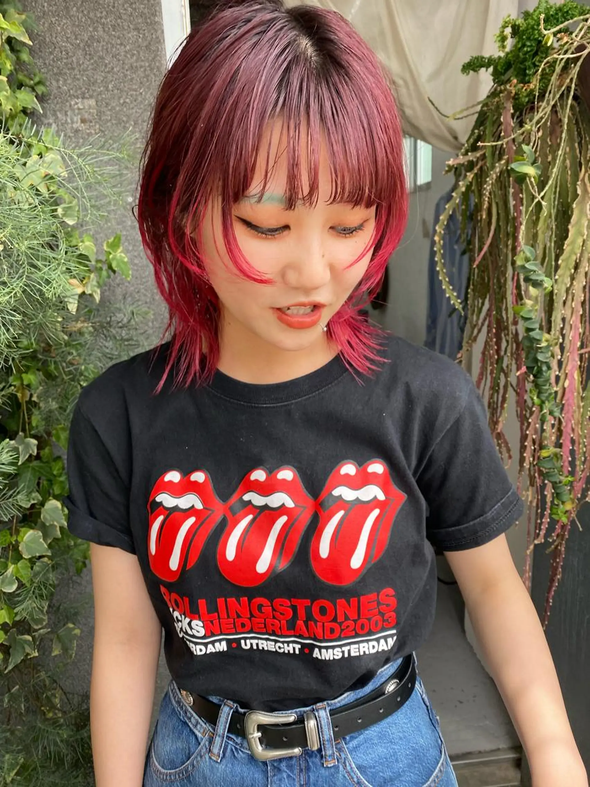 ミディアム カラー ヘアカラー トリートメント qiie/ワンカラー インナーカラーのヘアスタイル