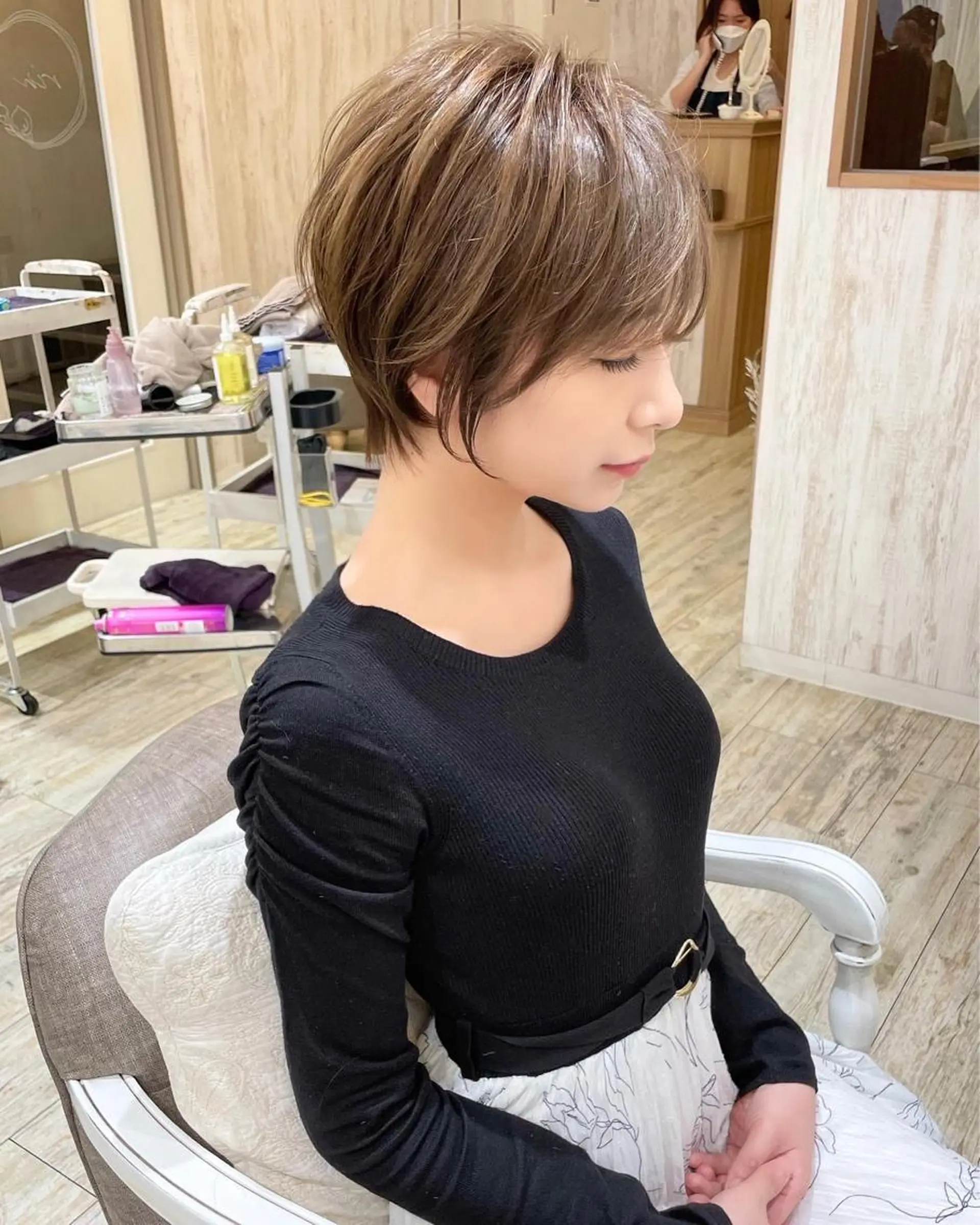 ショート カット 小野 明日香のヘアスタイル