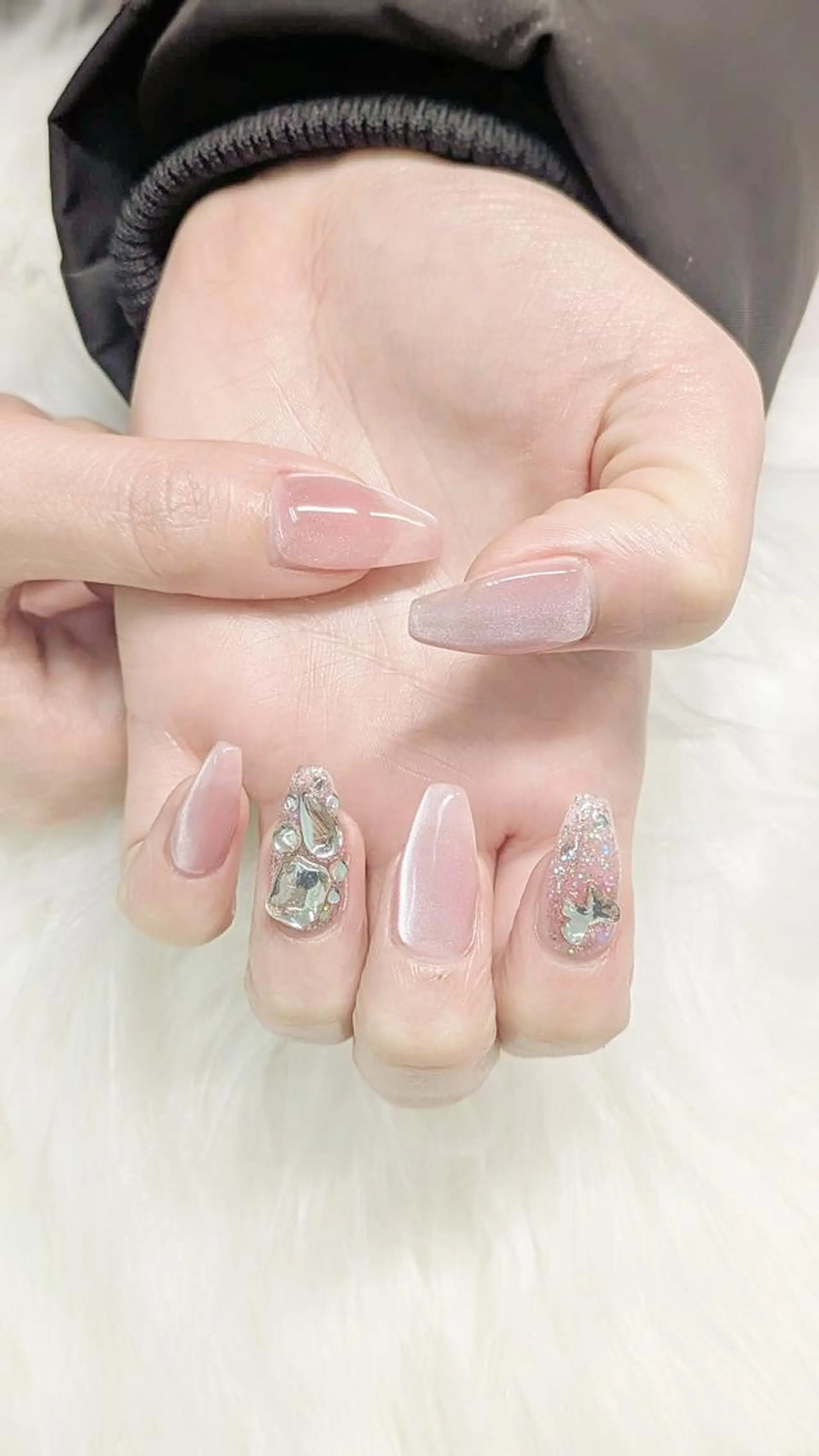 ネイル オーロラネイル チークネイル 長さ出し フットネイル フレンチネイル ハンドネイル リラネイル すみれのネイルデザイン