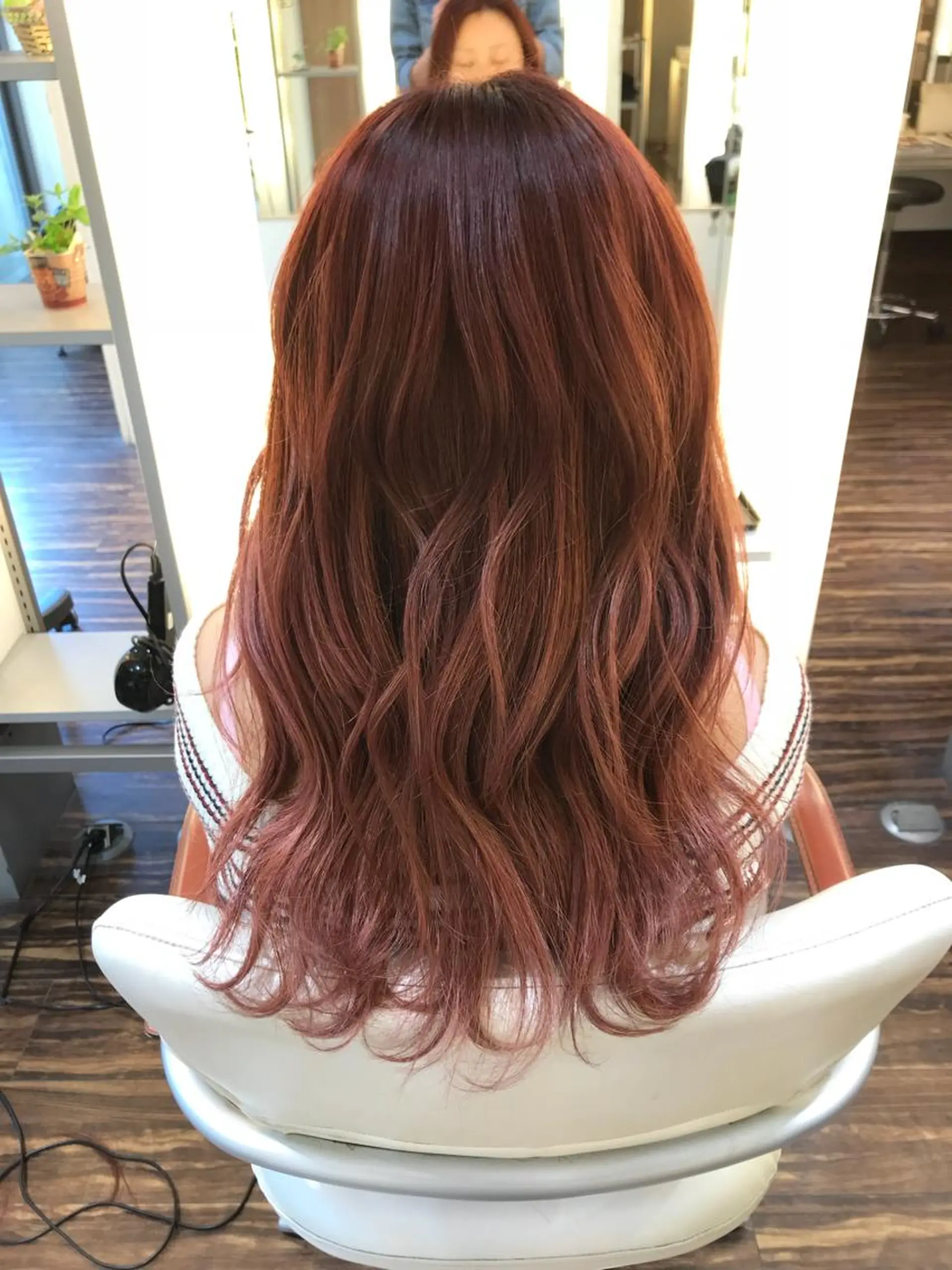 セミロング カラー ハイライトカラー ピンクカラー ハイライト 中塚 義人のヘアスタイル