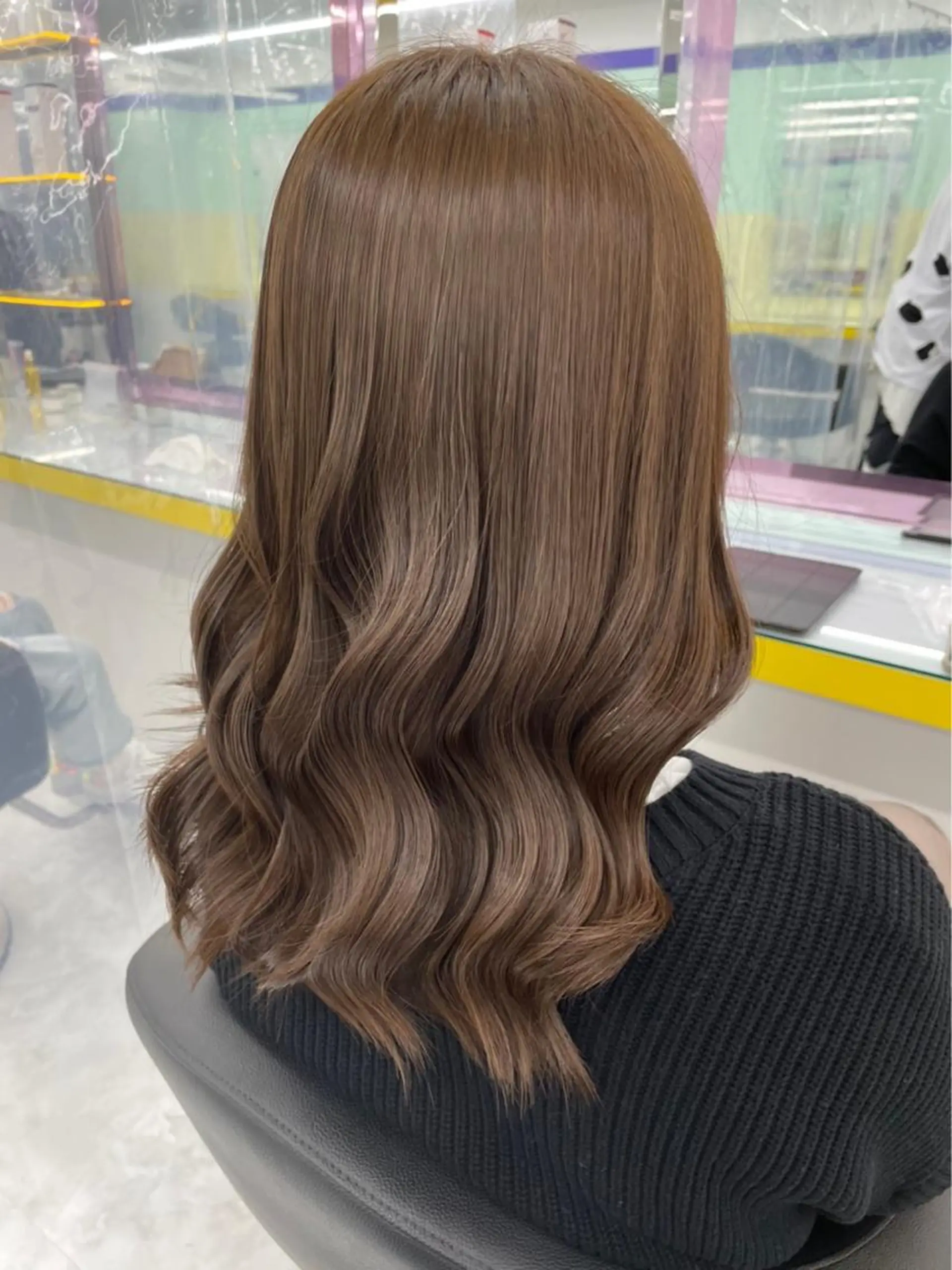ミディアム カラー パーマ ヘアアレンジ メンズ キッズ ネイル マツエク・マツパ ベージュカラー ミルクティーベージュ ラメ(グリッター) 💖横浜ブリーチなし 💖MIHOのヘアスタイル