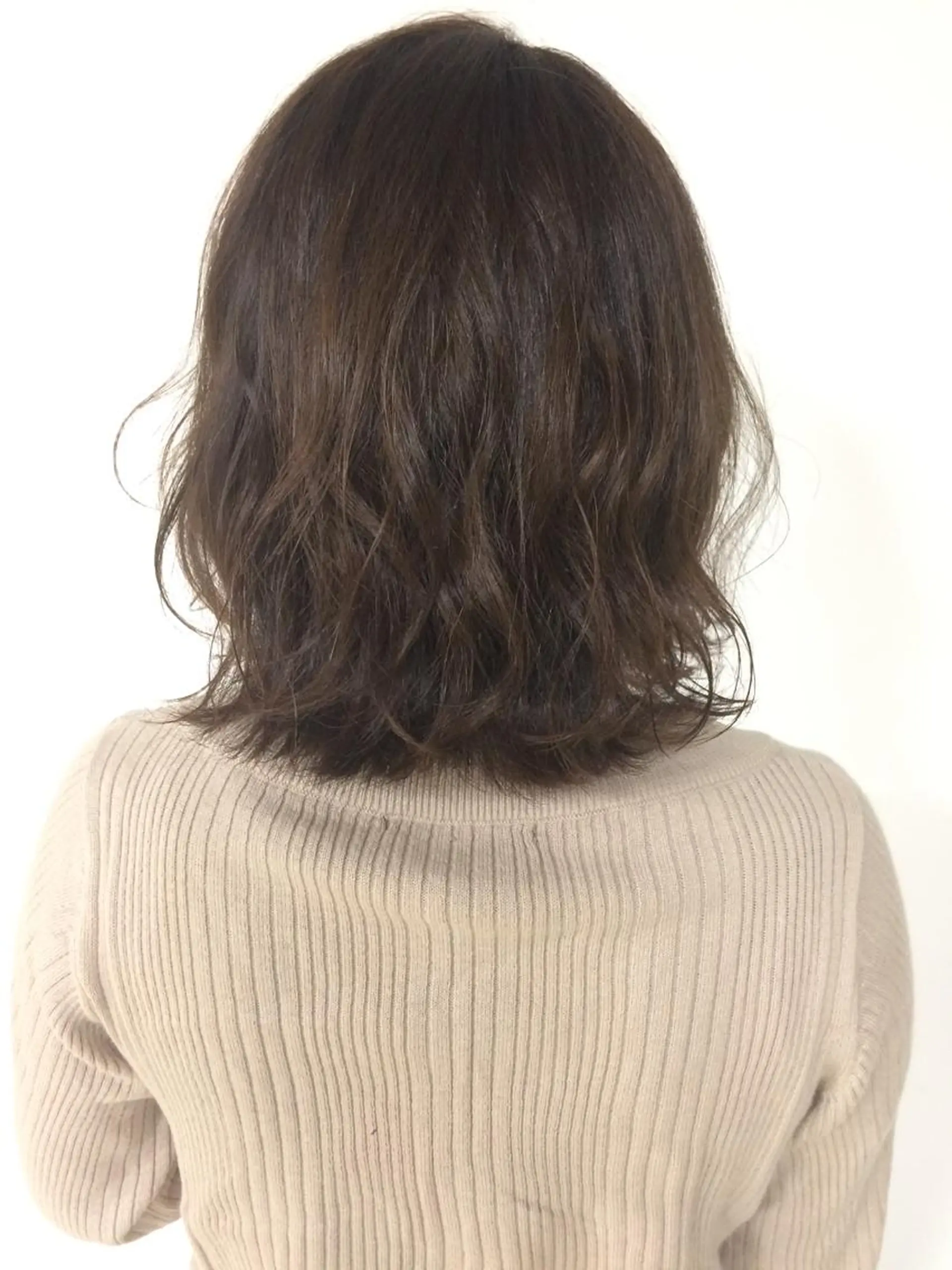 ミディアム 福島 妃佳留のヘアスタイル