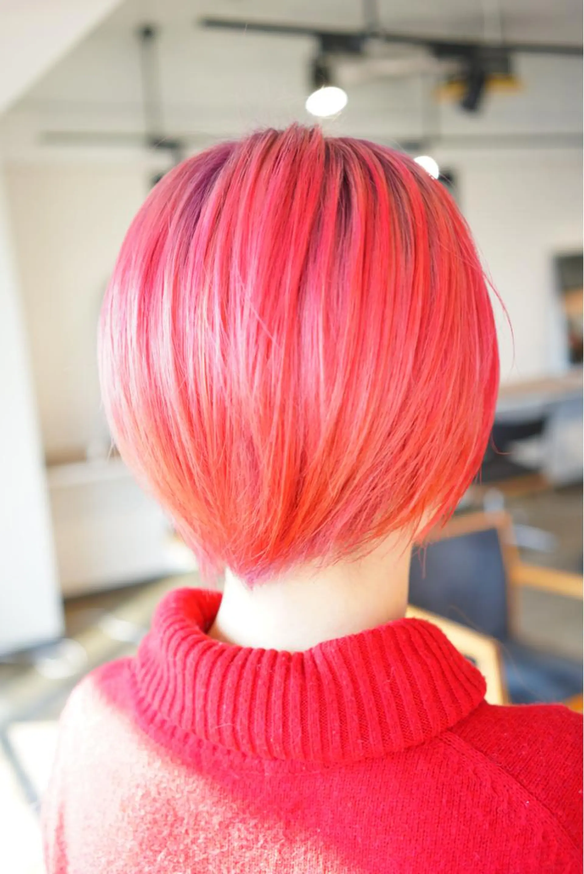 ショート カラー オレンジ オレンジピンク ピンクカラー レッドカラー ヘアカラー トリートメント ハイトーン/レイヤー /ケアブリーチ石川治のヘアスタイル