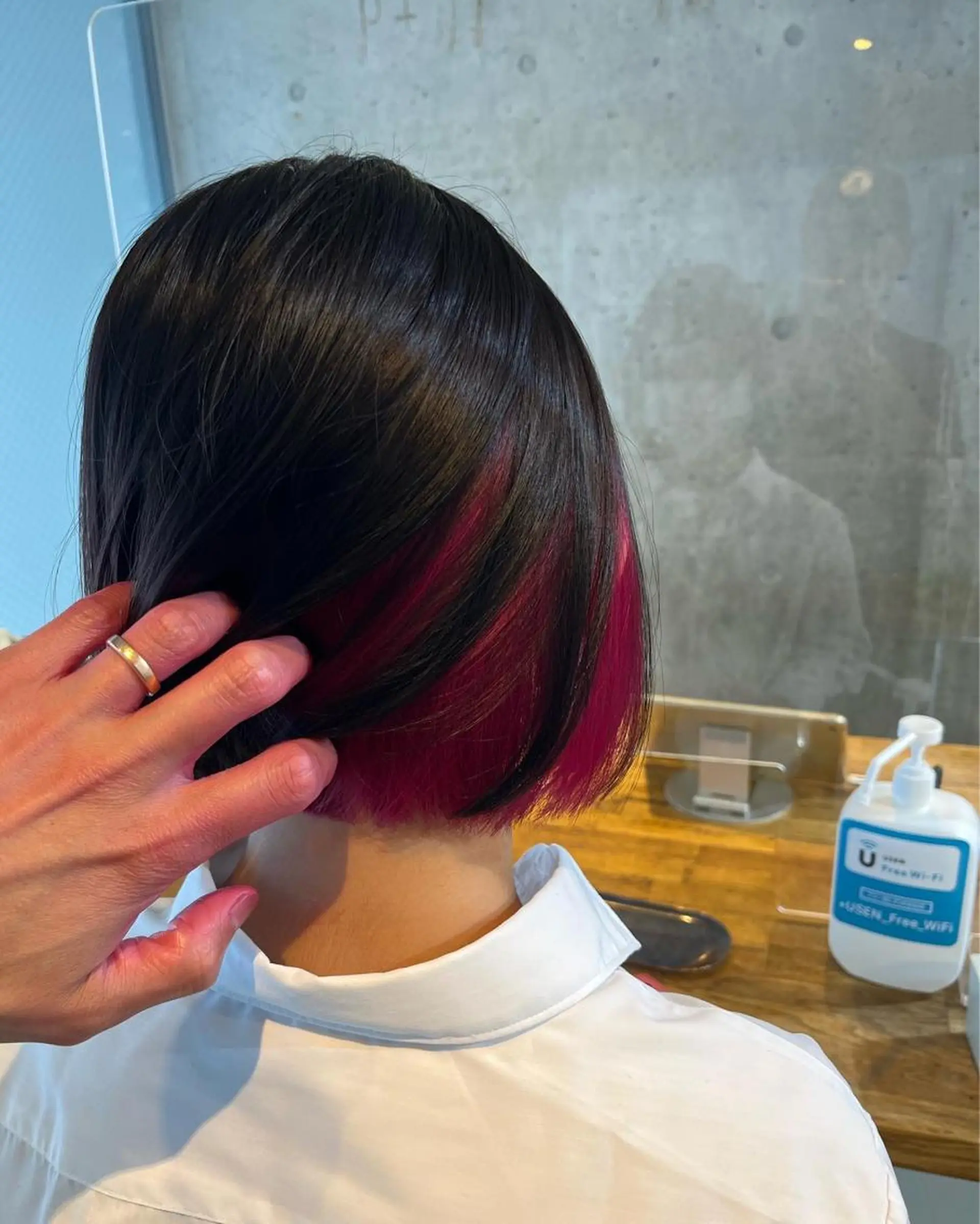 ショート カラー インナーカラー レッドカラー 髪質改善 🐶とっくんのヘアスタイル