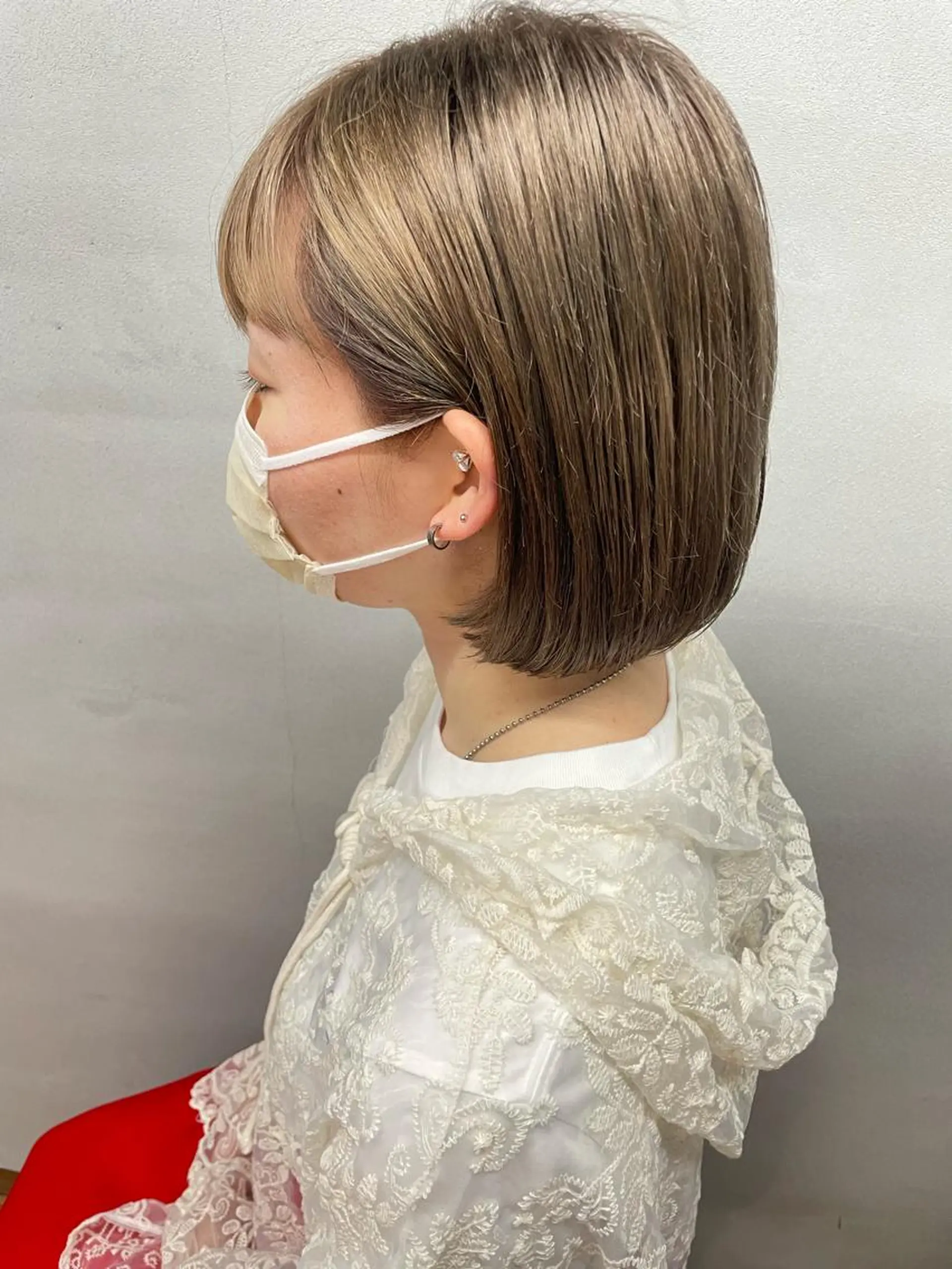 ショート カラー ベージュカラー ミルクティーベージュ 女性リピ90%🍨 🩷佐藤みずきのヘアスタイル