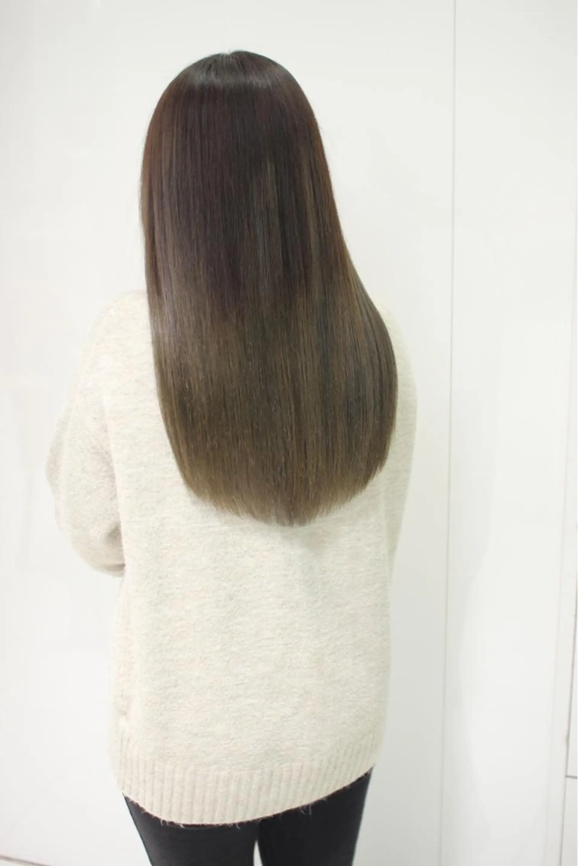 セミロング 髪質改善 トリートメント onishi yoshinaoのヘアスタイル