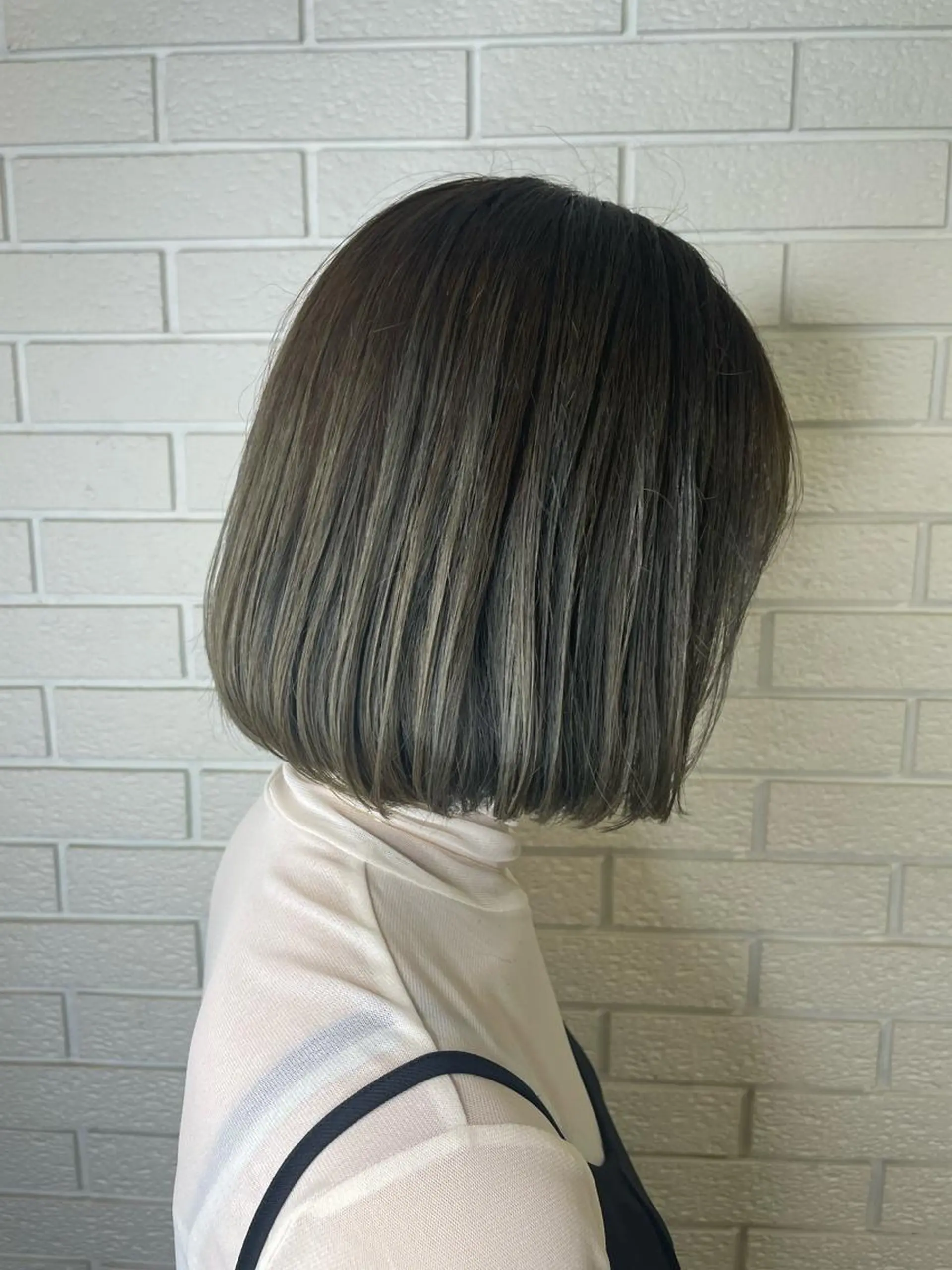 ミディアム カラー ブルーカラー ブルージュ ボブ ニュアンスデザイン✄ YOU♡のヘアスタイル