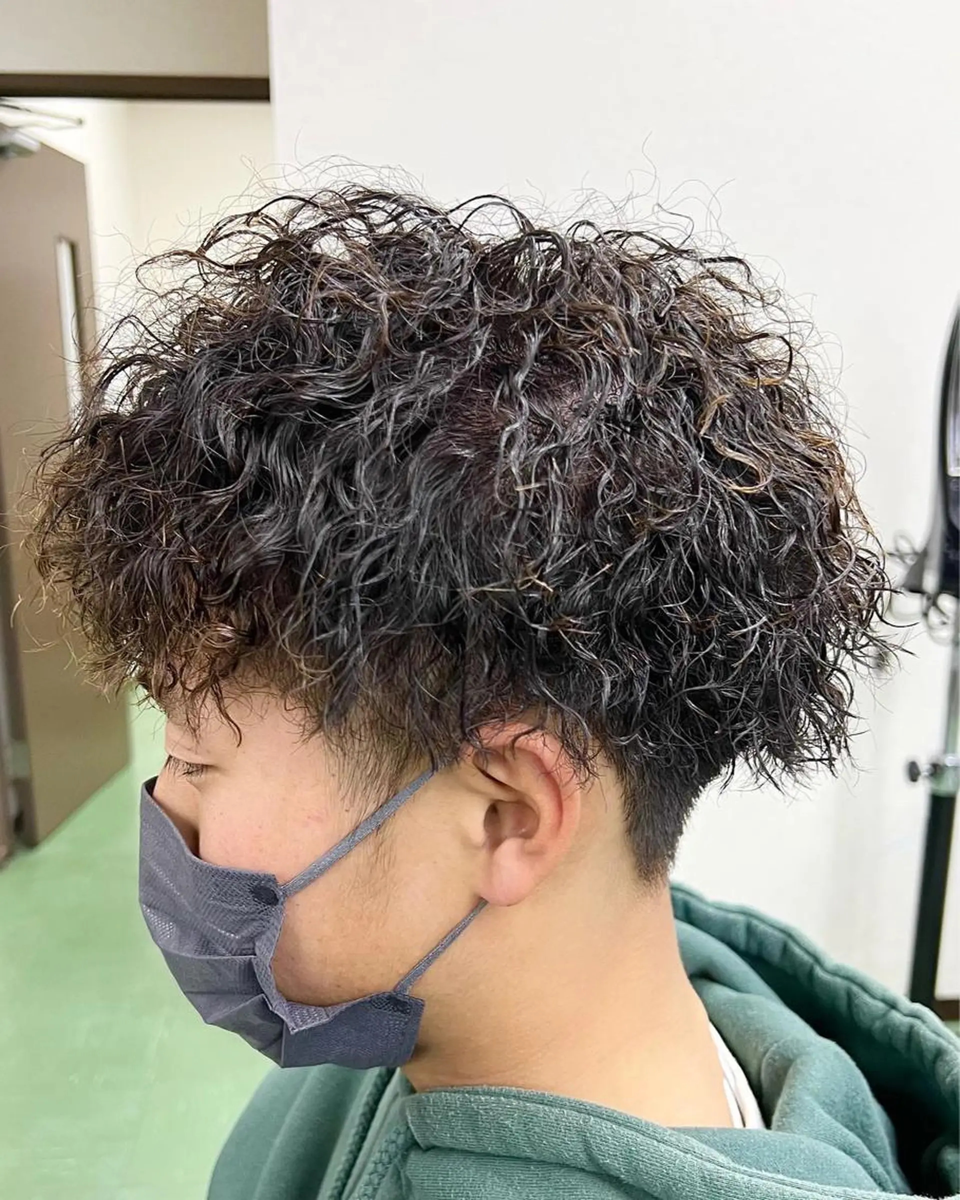 メンズ メンズパーマ カット パーマ 甲田 豪徳のヘアスタイル