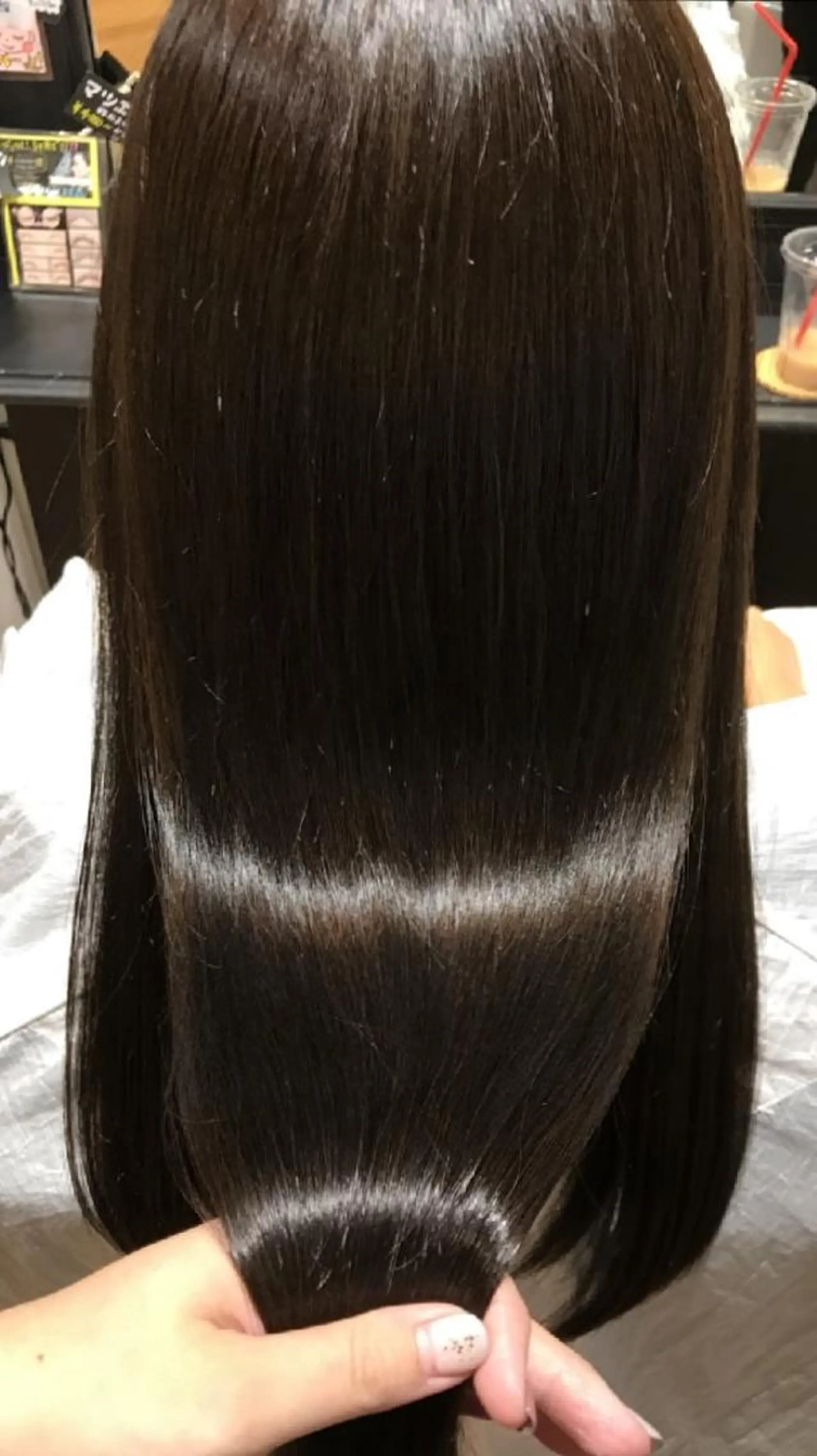 セミロング カラー グレージュ 三好 麻美のヘアスタイル