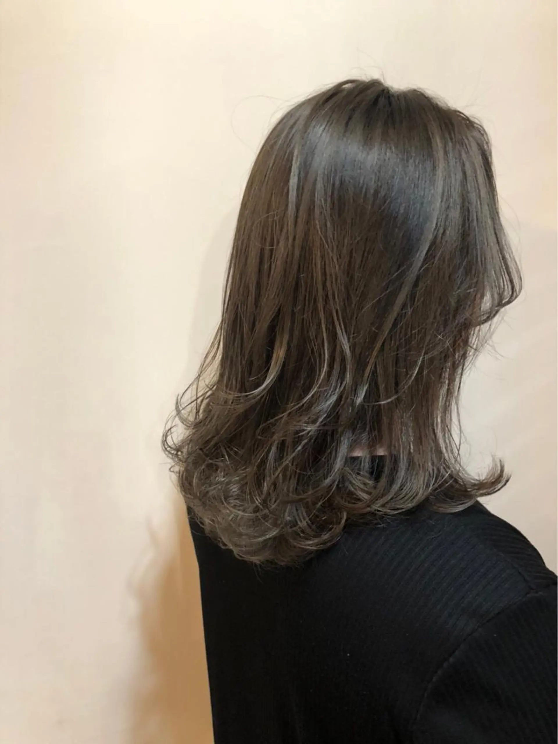 セミロング カラー ヘアアレンジ キッズ アディクシーカラー バレイヤージュ ミストバング ベージュカラー 黒髪 カラー特化サロン Eir心斎橋のヘアスタイル