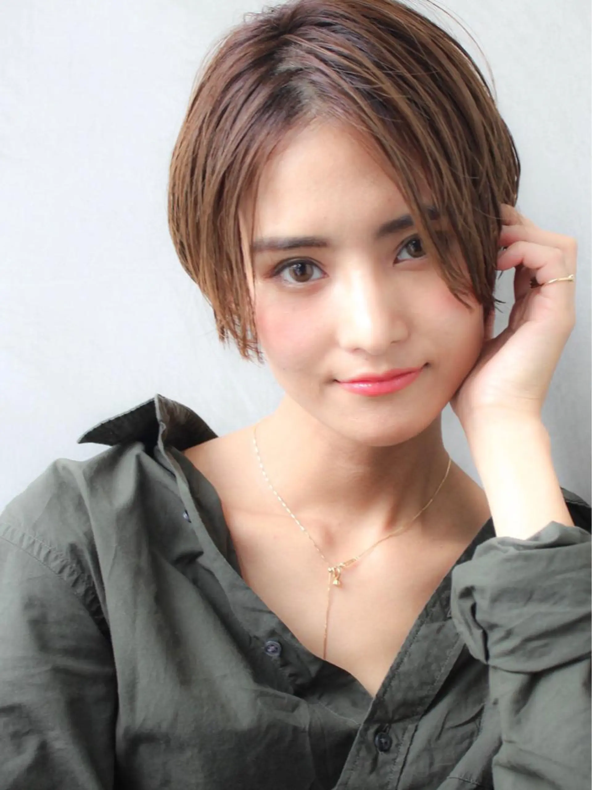 ミディアム カラー カット ヘアカラー トリートメント 🉐レイヤー/塩見 弘樹🉐渋谷のヘアスタイル