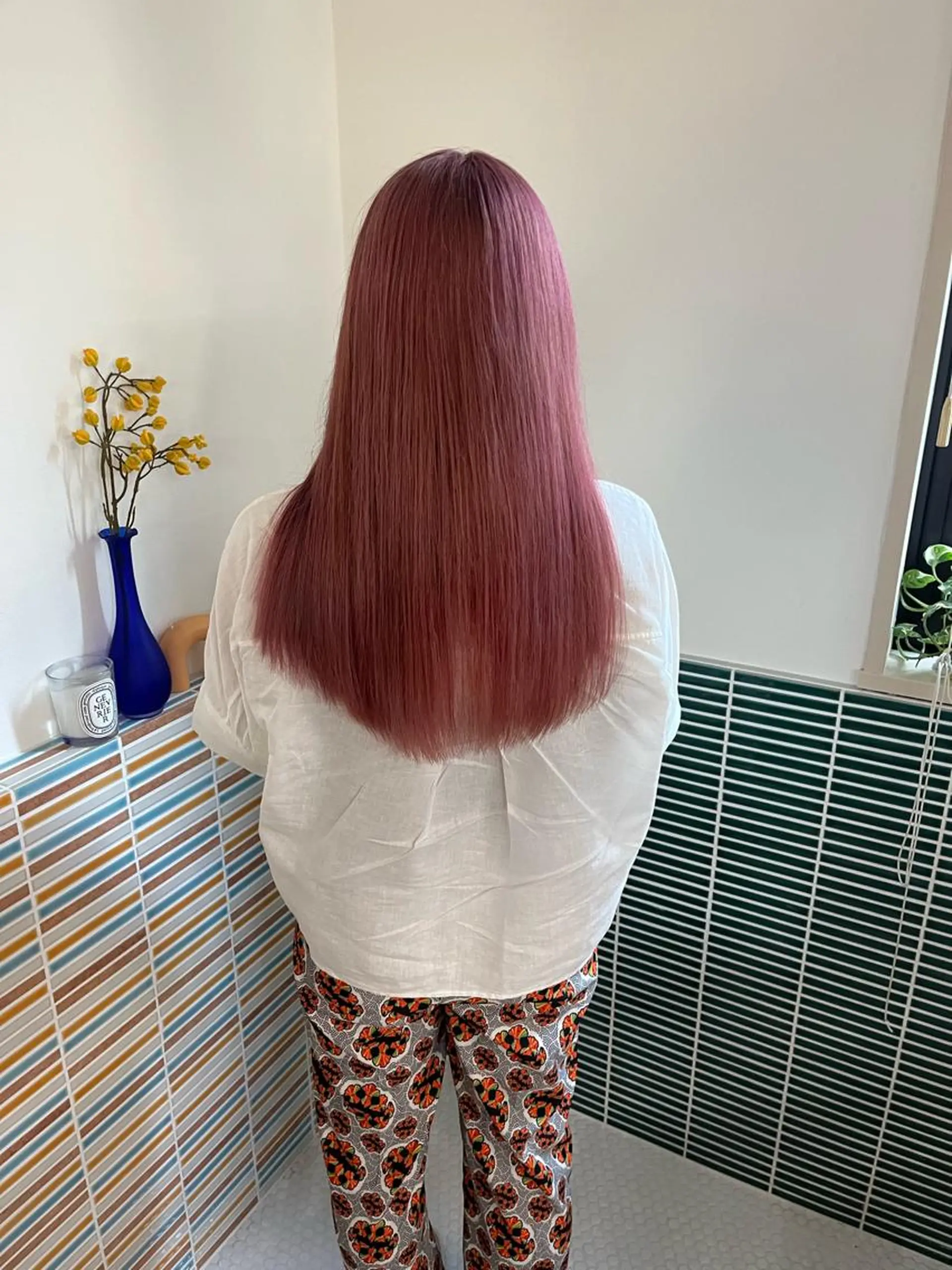 セミロング カラー ブリーチ ピンクカラー カット ヘアカラー トリートメント 🩷ハイトーン透明感 レイヤー🩷ユリカのヘアスタイル