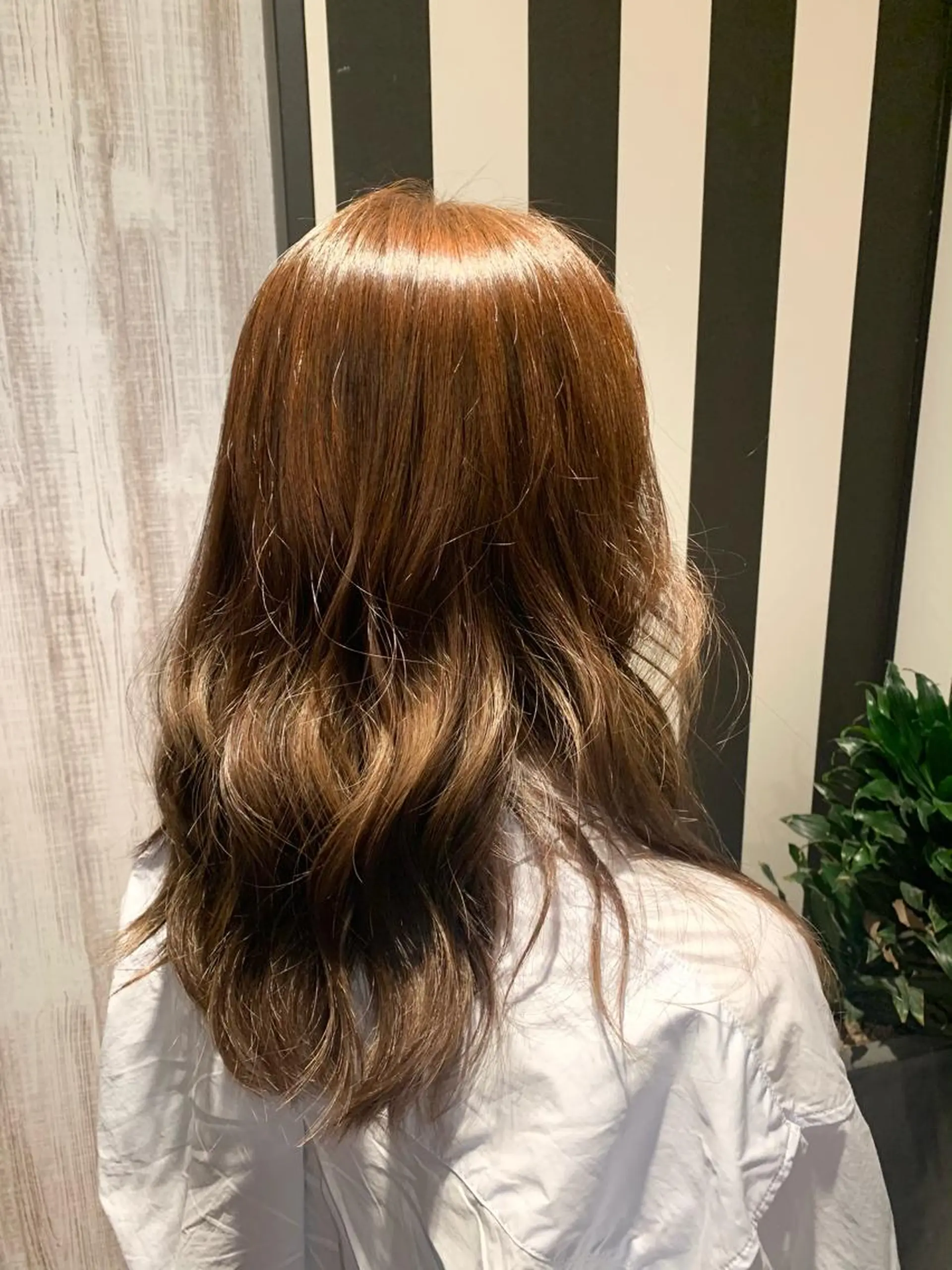 セミロング カラー 正司 奈瑠美のヘアスタイル