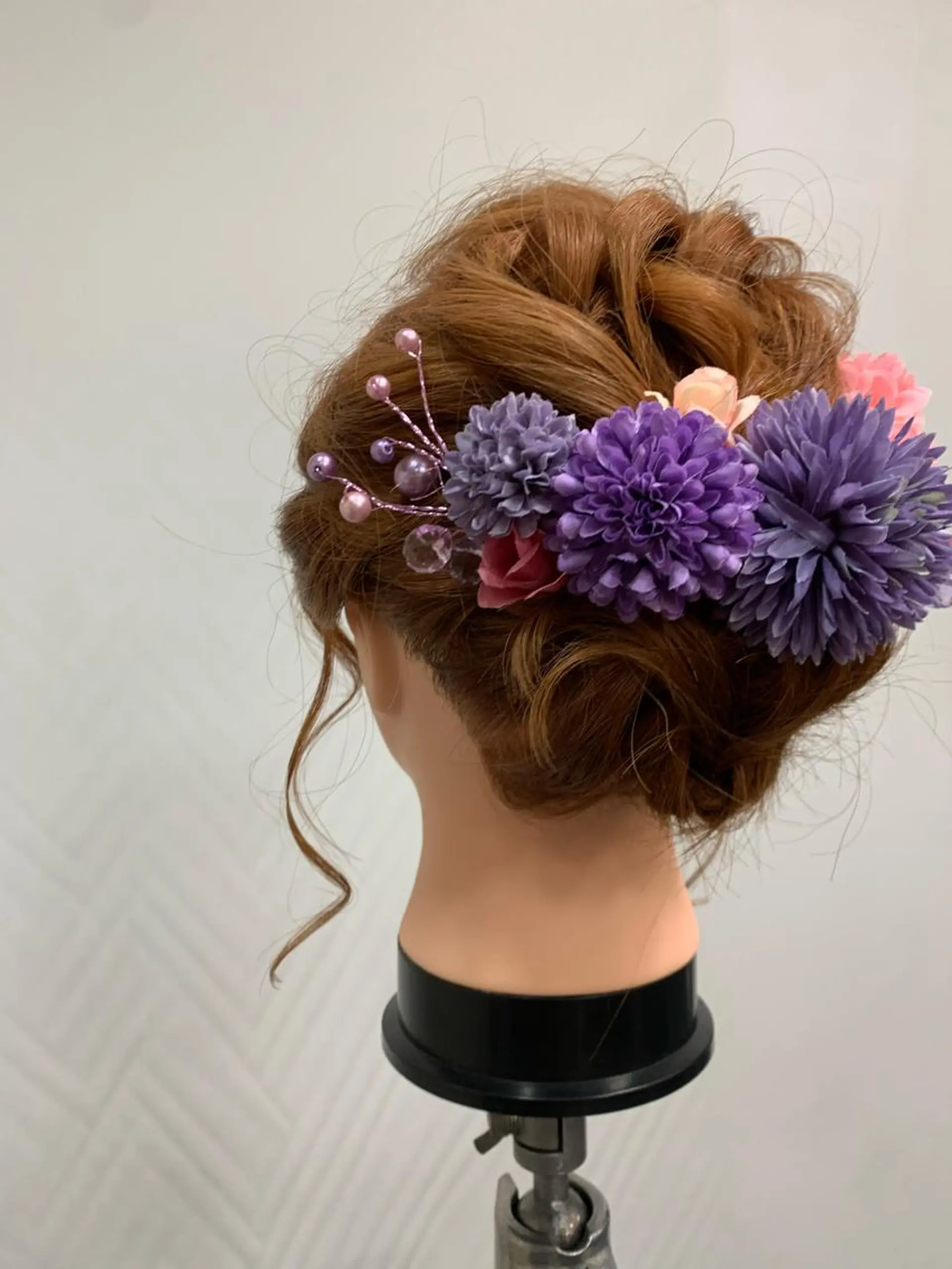 ミディアム ヘアアレンジ ウスイマイコ カット/ケアカラーのヘアスタイル