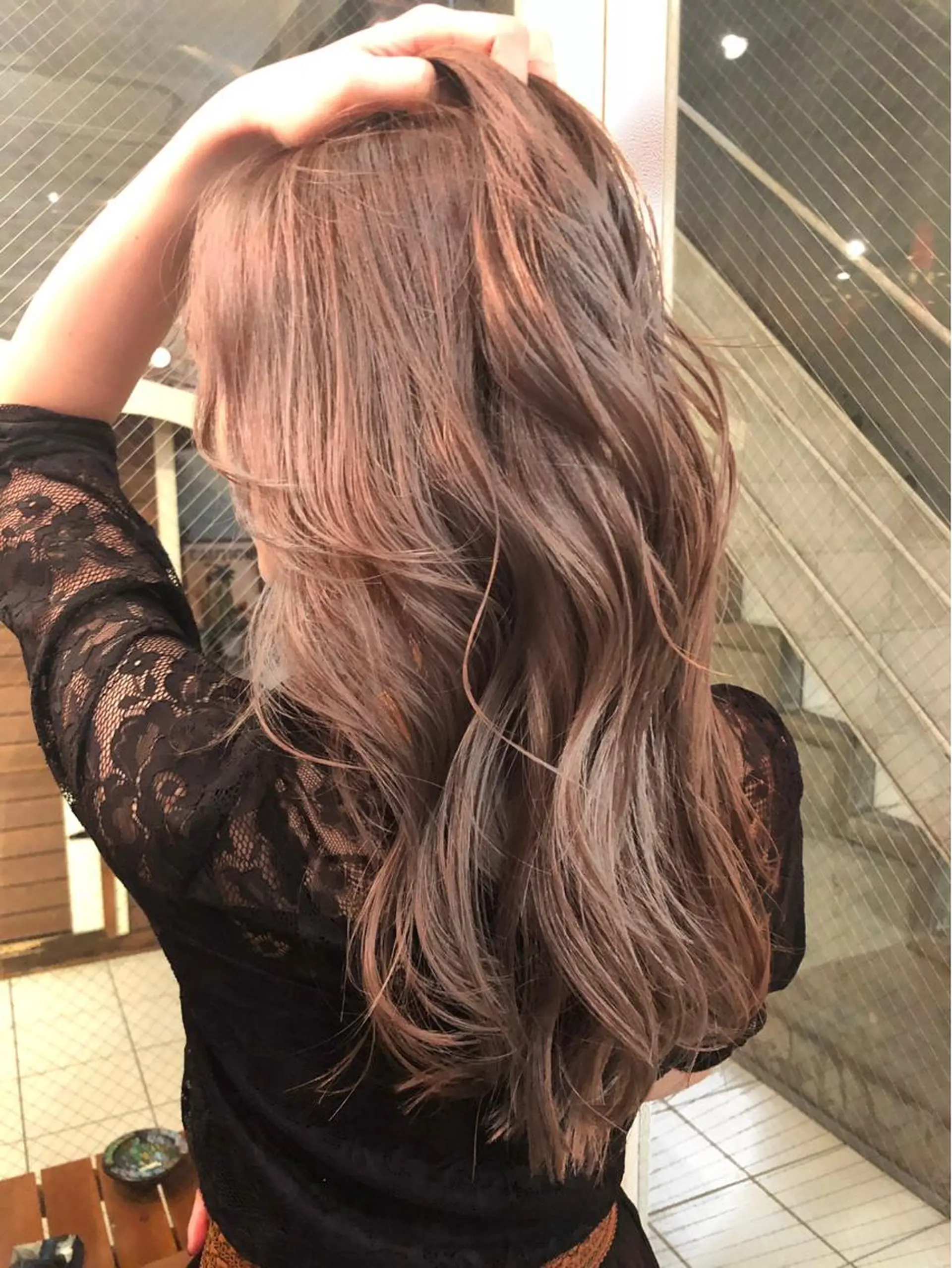 ロング カラー 白髪ぼかし×デザイン 🕊️🫧ホウジョウのヘアスタイル