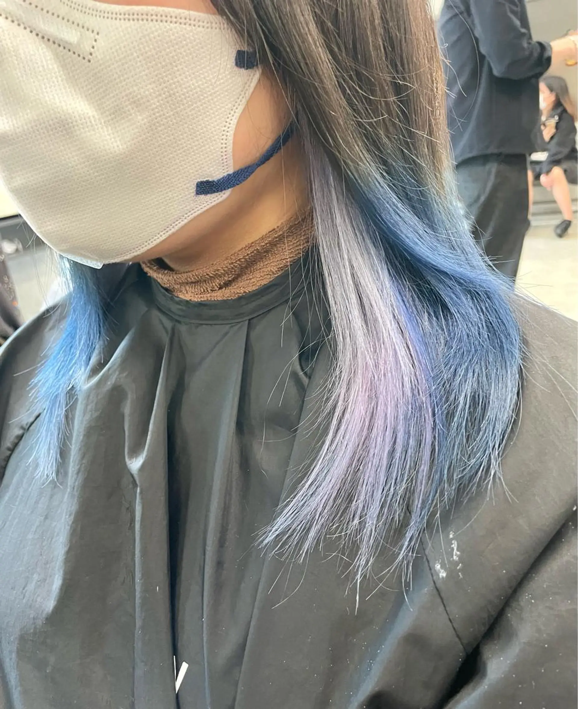 ロング カラー インナーカラー 推し ブリーチ  髪質改善のヘアスタイル