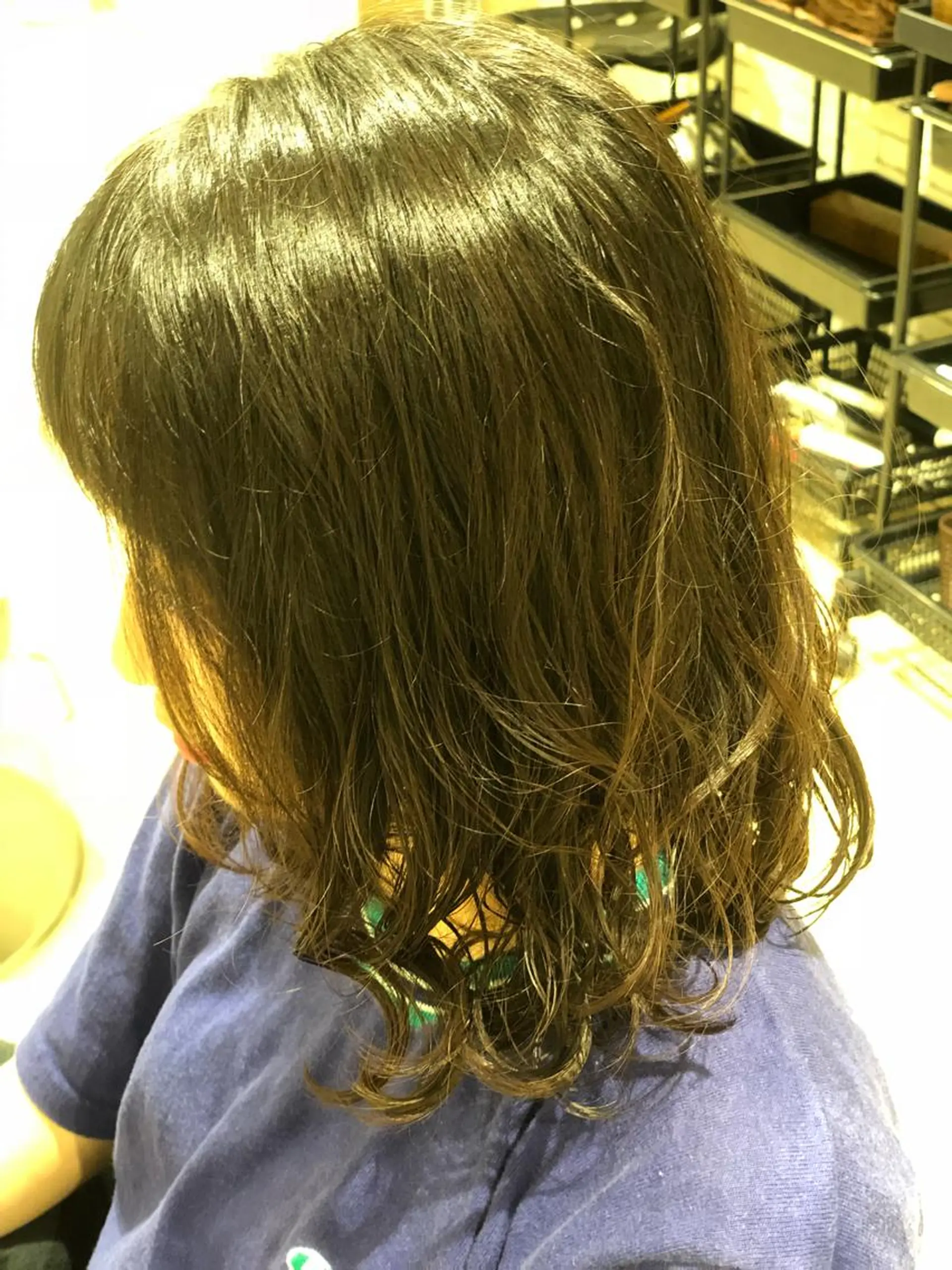 セミロング 似合う髪型が 分からない方へのヘアスタイル