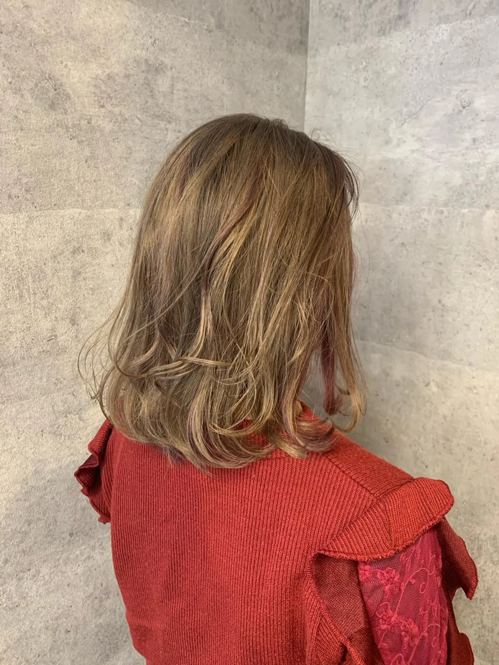 ミディアム カラー ハイライトカラー ピンクカラー ハイライト 今野 美栄のヘアスタイル