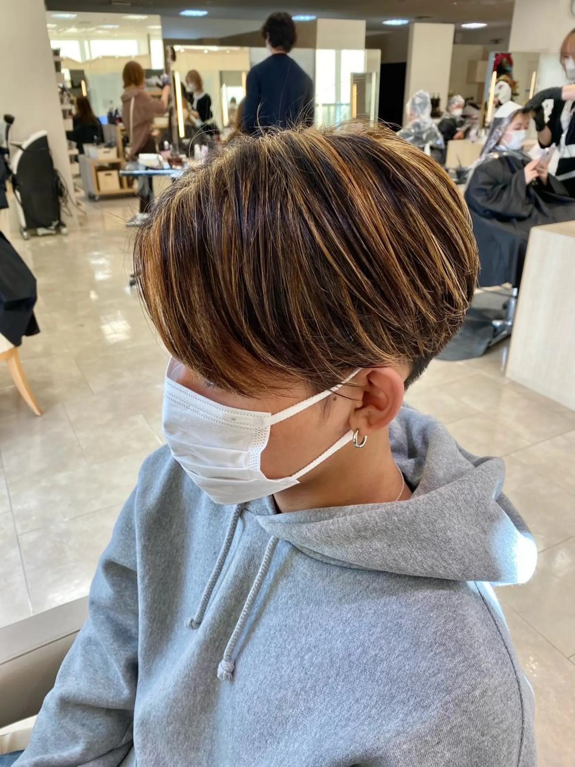 ショート カラー メンズ カット ヘアカラー トリートメント 湘南/メンズパーマ/ ハイライト/ユチカのヘアスタイル