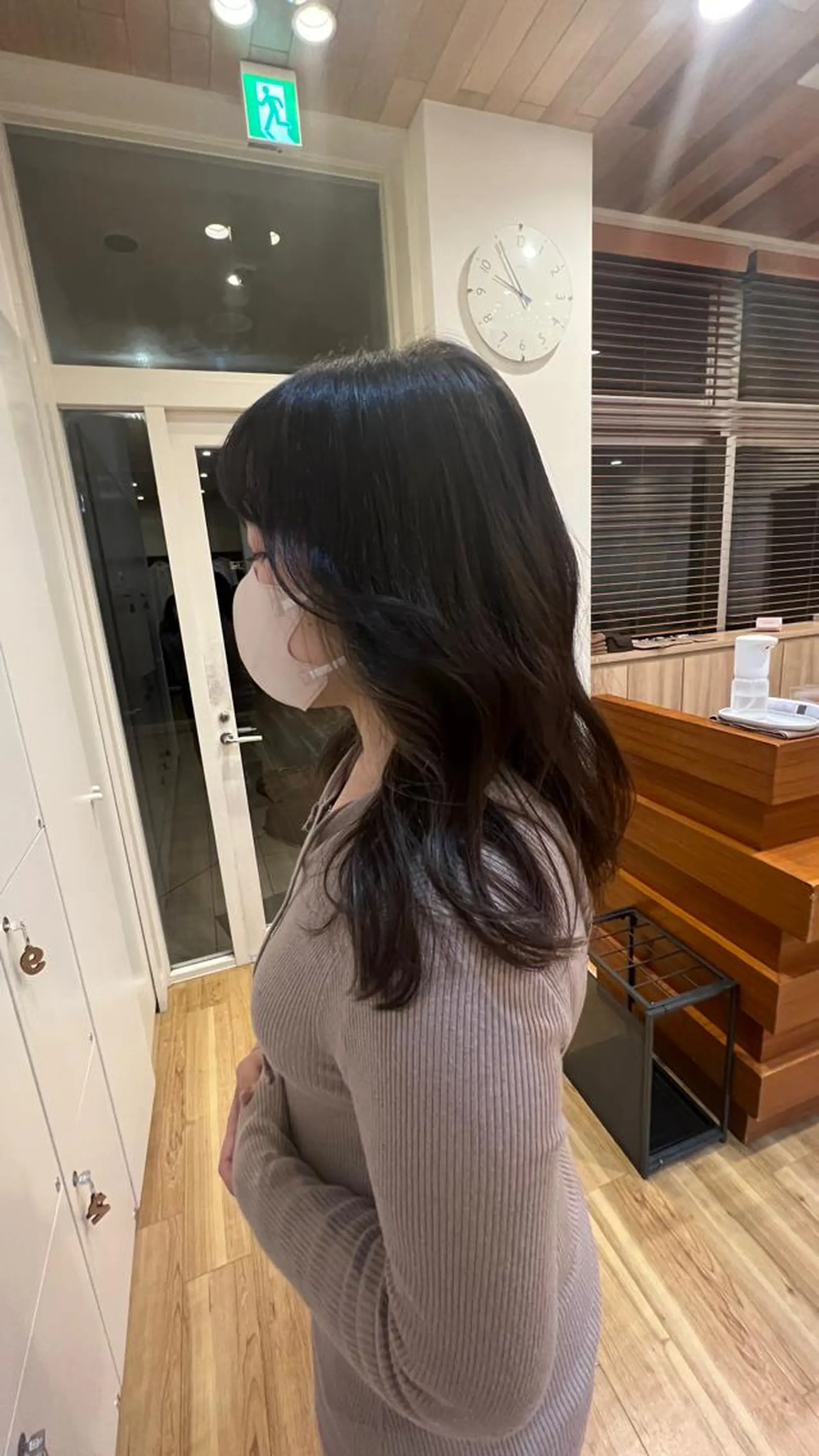 ミディアム rino🤍 恵比寿レイヤーカットのヘアスタイル