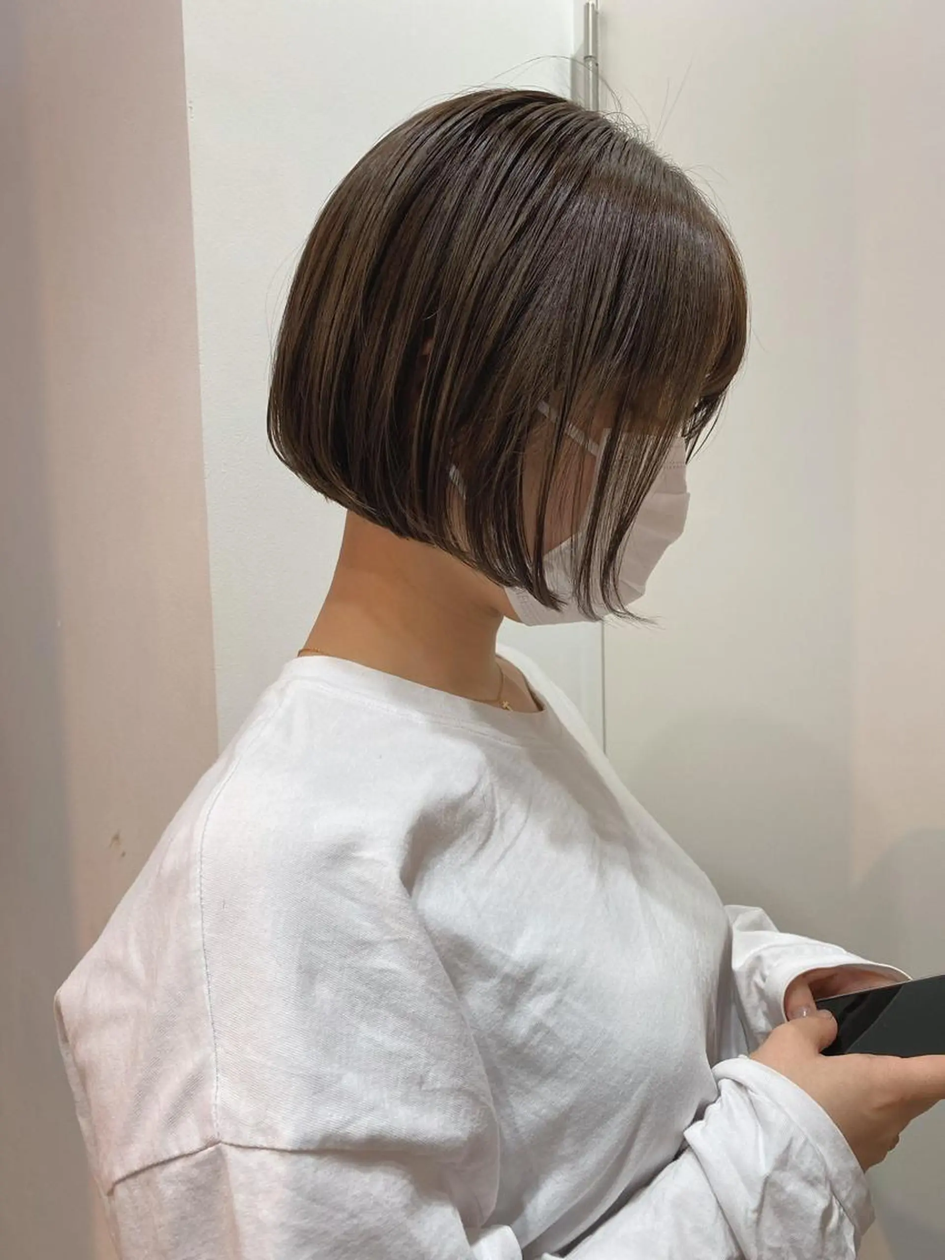 ショート カラー グレージュ オリーブグレージュ オリーブグレー ボブ ブリーチなしカラー/ 髪質改善/寺門束のヘアスタイル