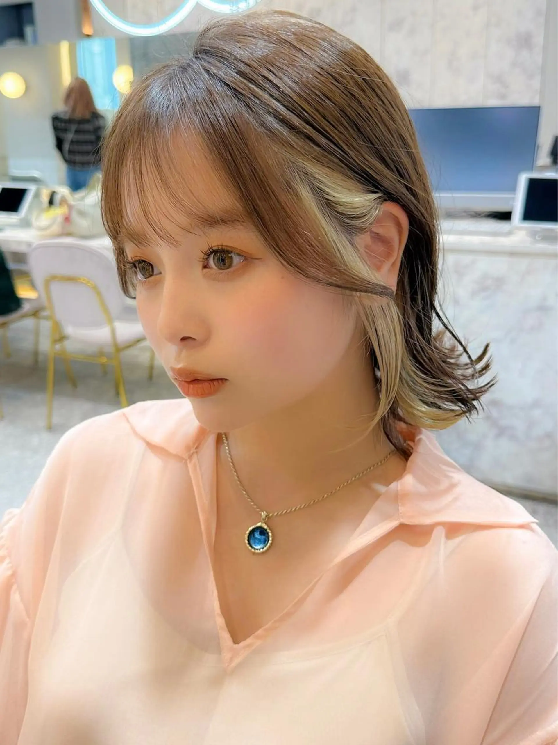 ミディアム カラー シールエクステ ミディアムパーマ ブリーチ ケアブリーチ ダブルカラー カット ヘアカラー トリートメント 新宿/韓国風レイヤー 髪質改善/渋谷直樹のヘアスタイル