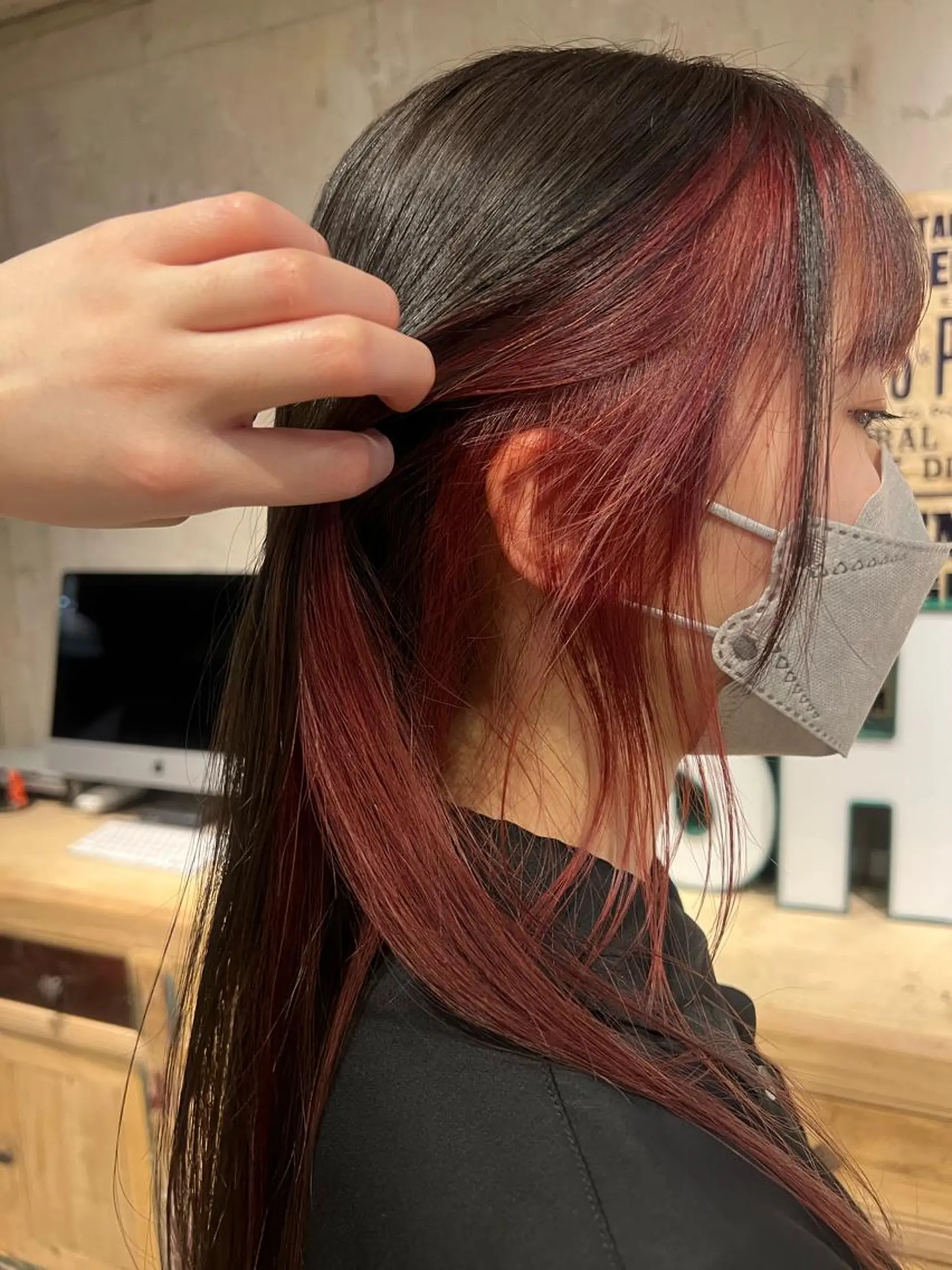 カラー momo /鍛冶屋町のヘアスタイル