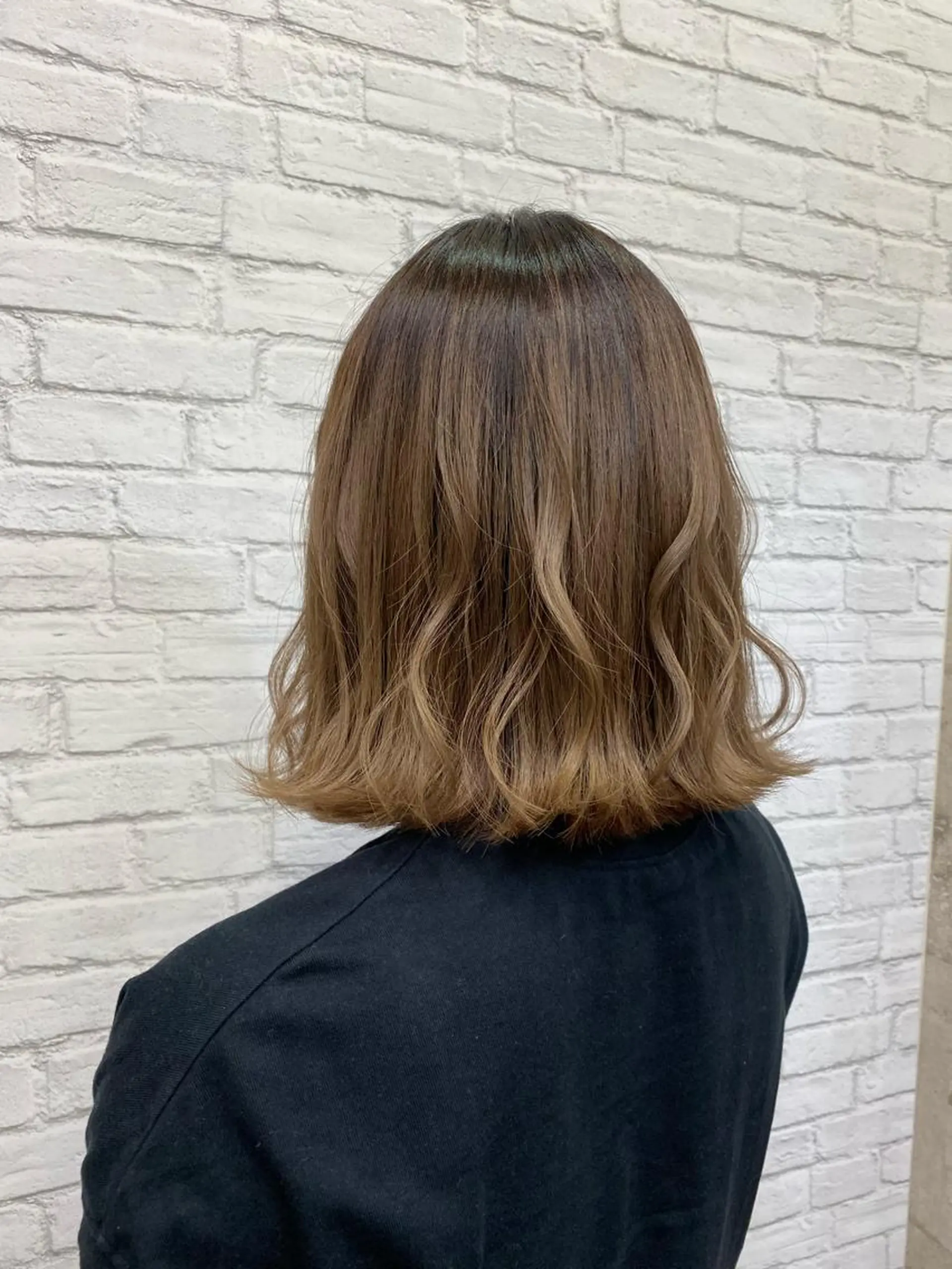 ミディアム 立野 希沙のヘアスタイル