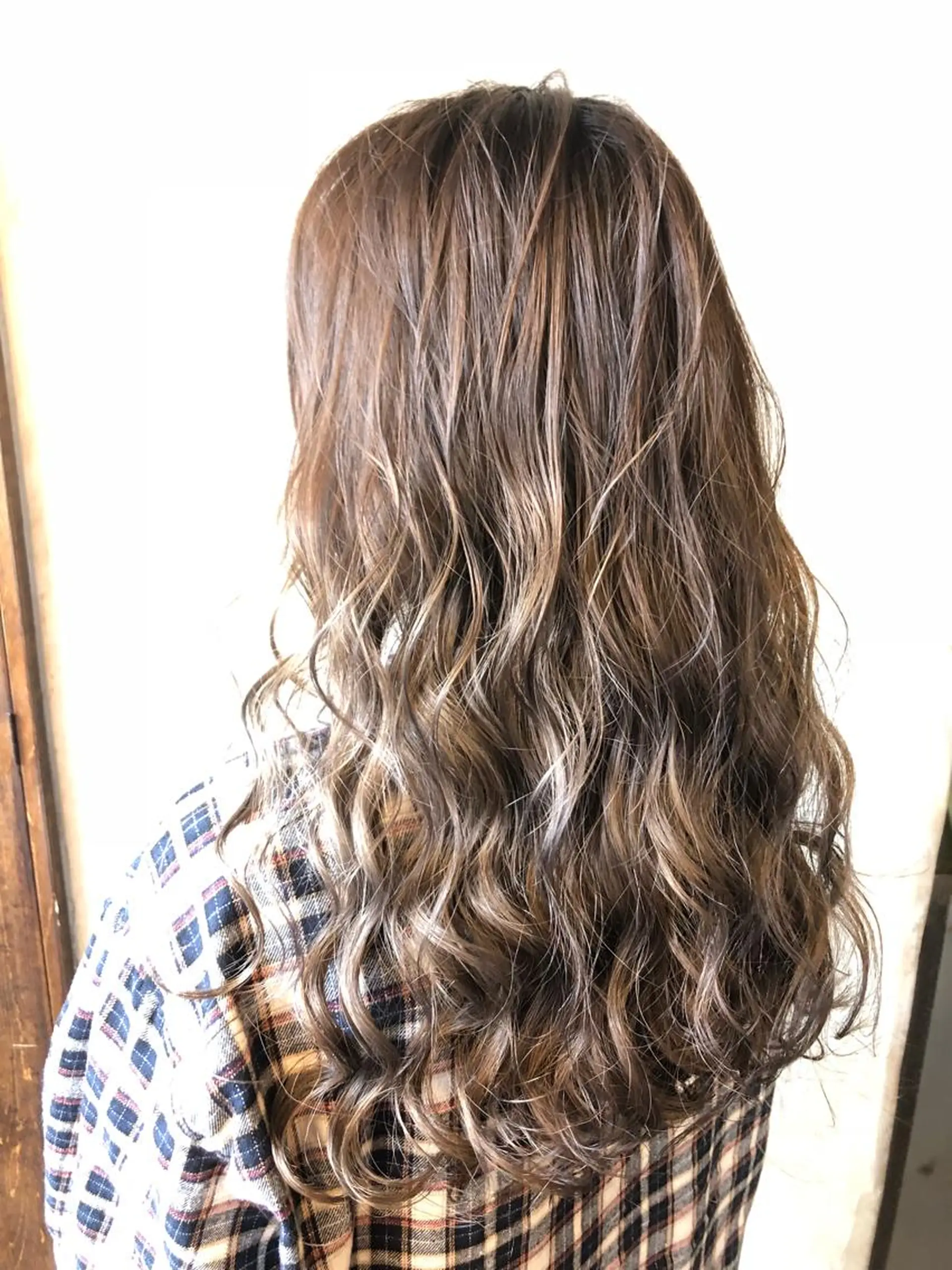 ロング カラー ブリーチ ケアブリーチ ハイライトカラー メッシュ ハイライト ∮フェードスタイル∮ 加藤嘉陛のヘアスタイル