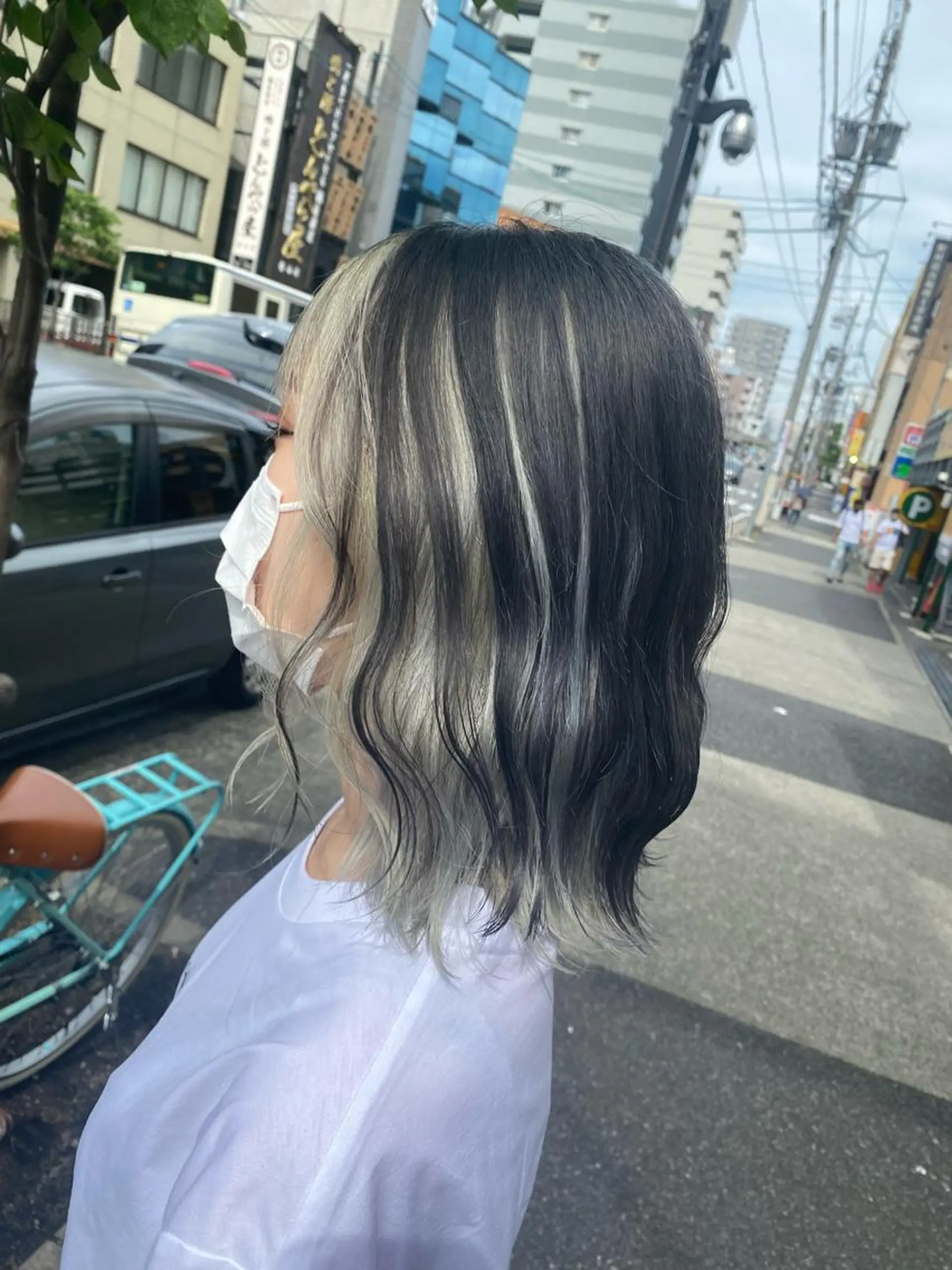 セミロング 🍀透明感抜群🍀/ ハイトーンカラーのヘアスタイル