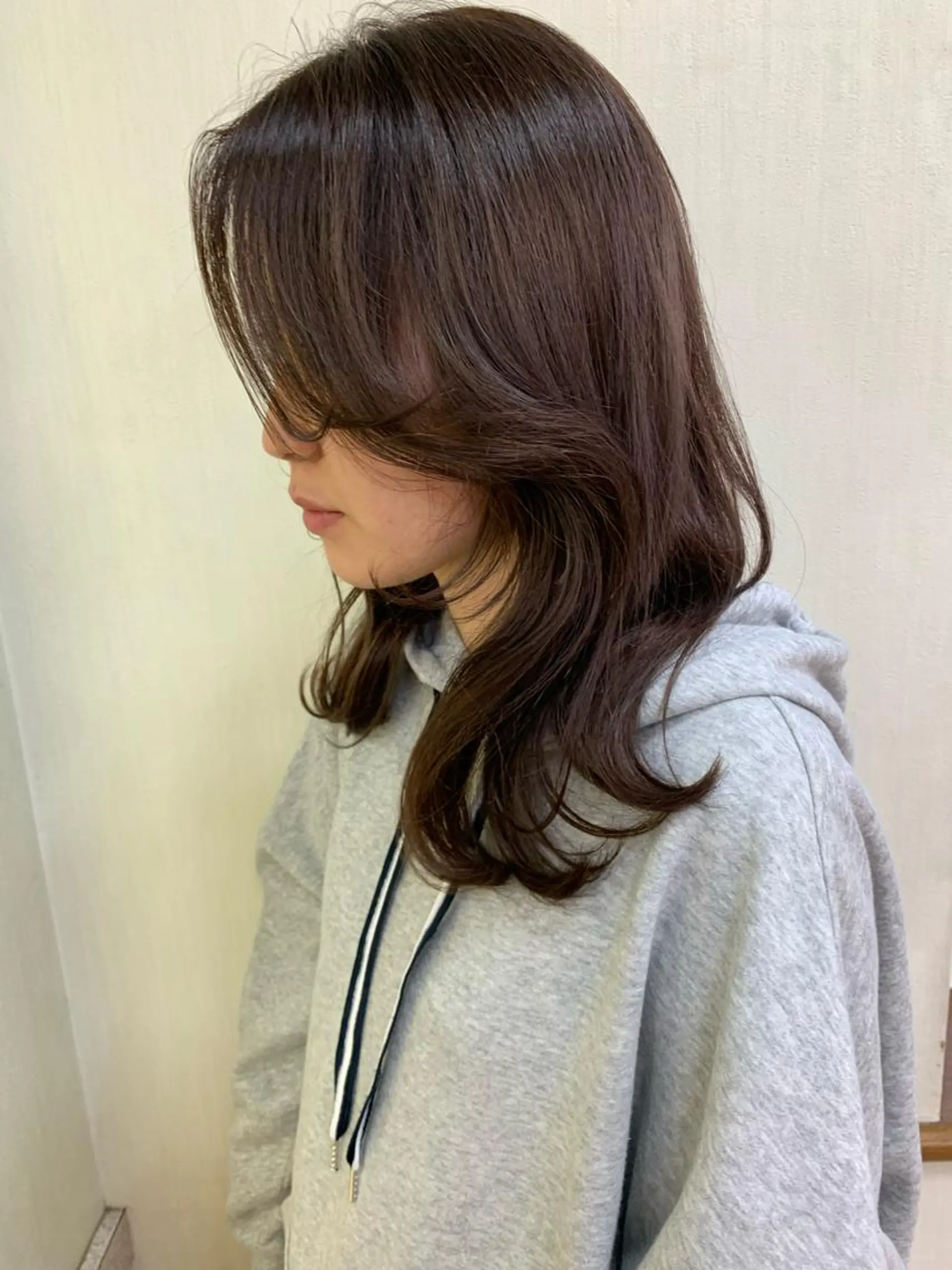 ミディアム カラー くびれヘア yui .のヘアスタイル