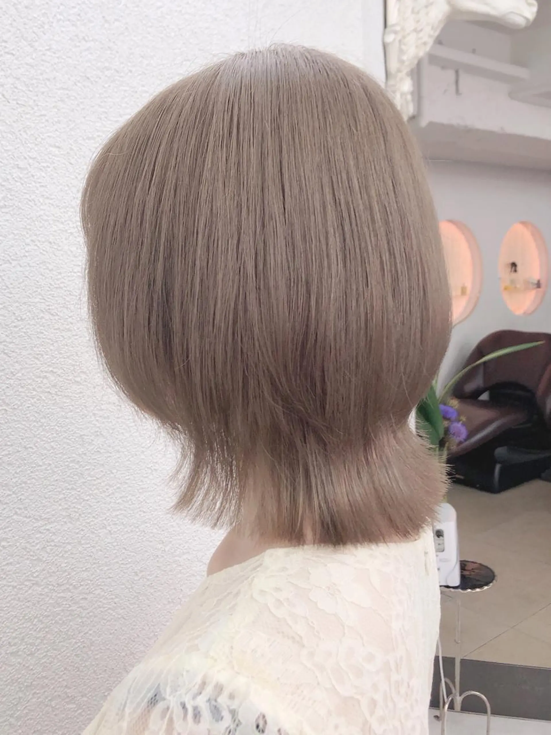 ショート カラー ベージュカラー ミルクティーベージュ 夏山 秀憲のヘアスタイル