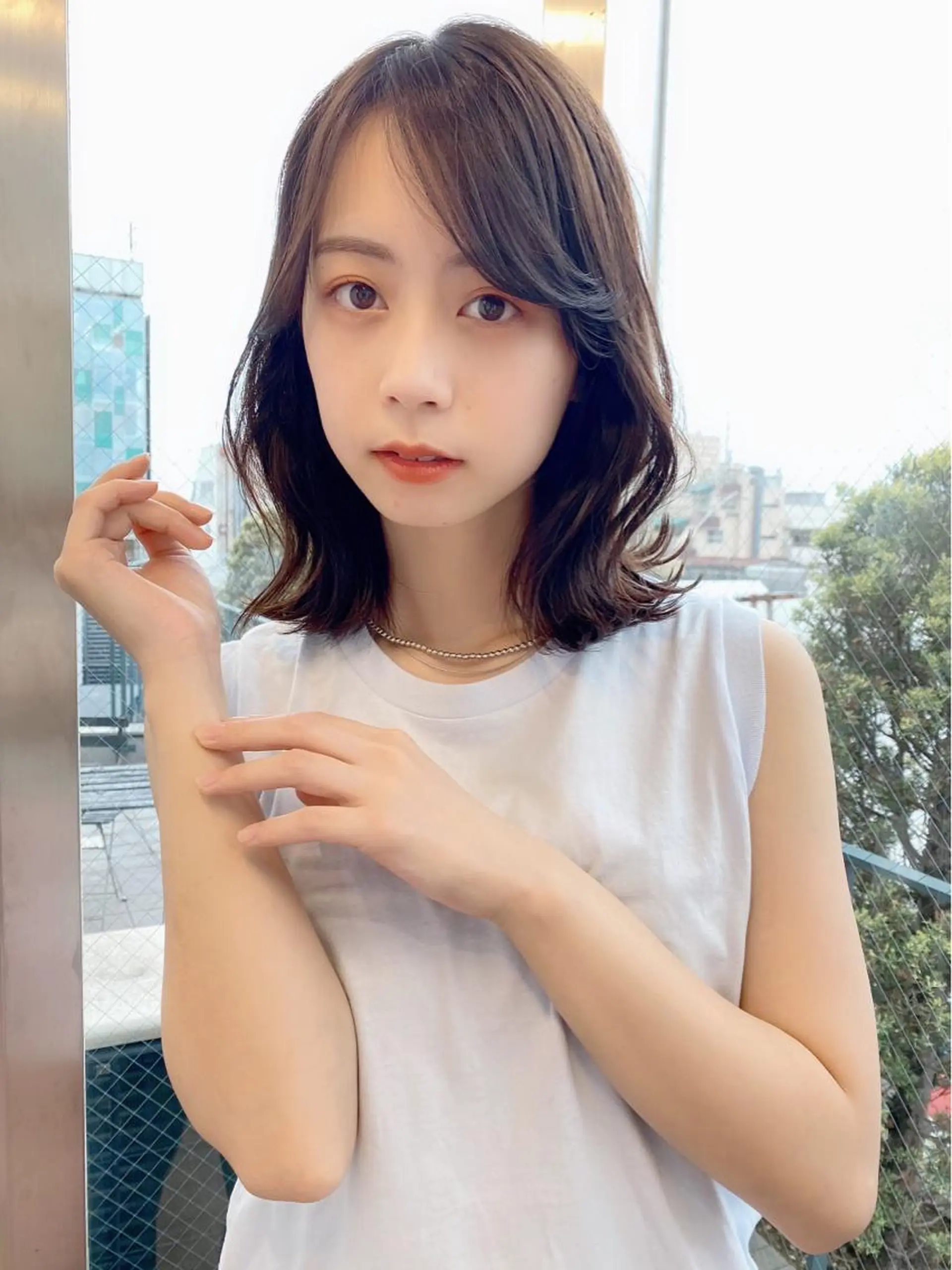 ミディアム くびれヘア くびれレイヤー レイヤーカット 鎌倉 彩のヘアスタイル