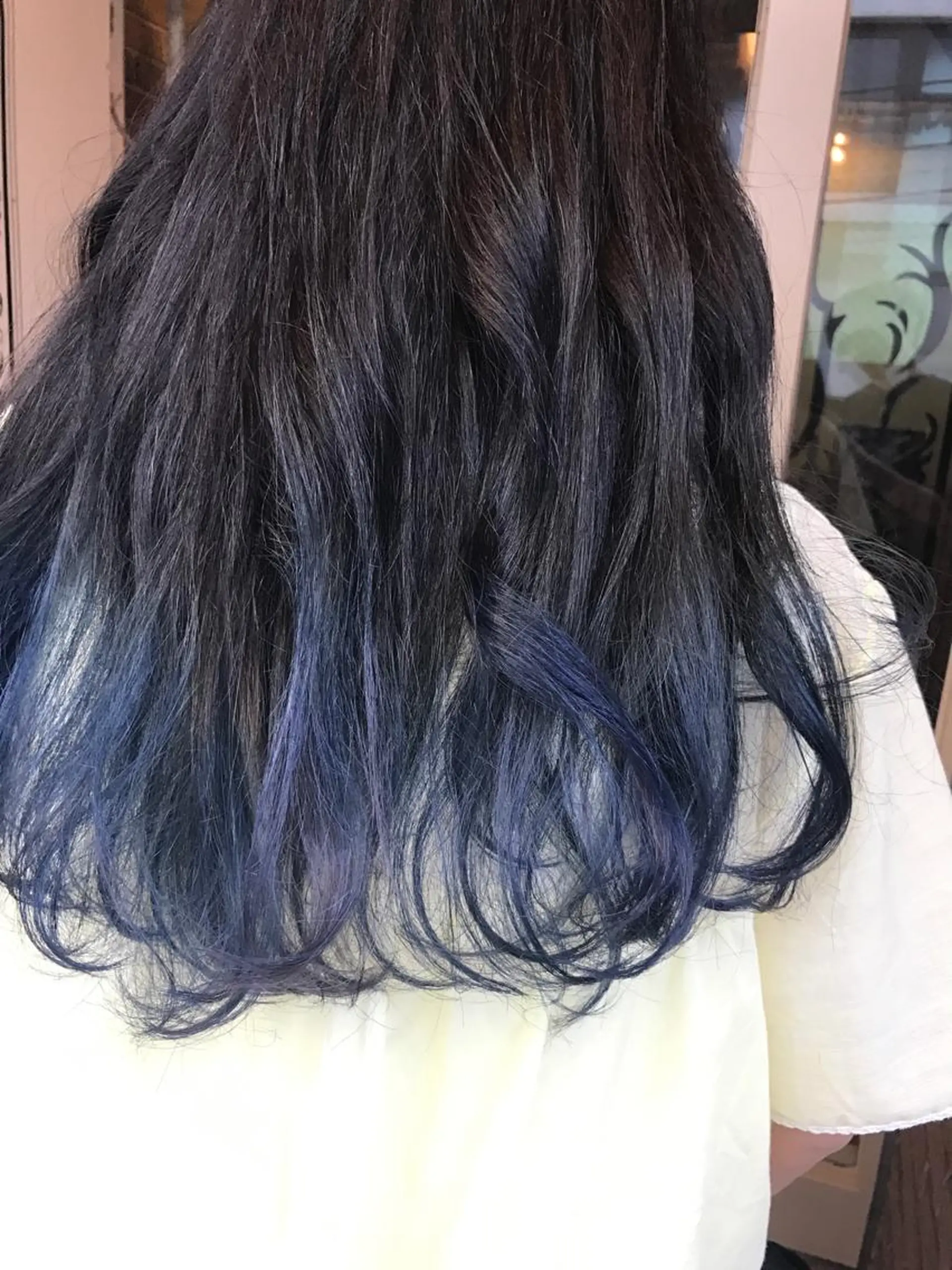 セミロング カラー パーマ ヘアアレンジ メンズ キッズ ネイル マツエク・マツパ ブルーカラー ダブルカラー グラデーションカラー ブルー グラデーション サロンドミルク 原宿のヘアスタイル