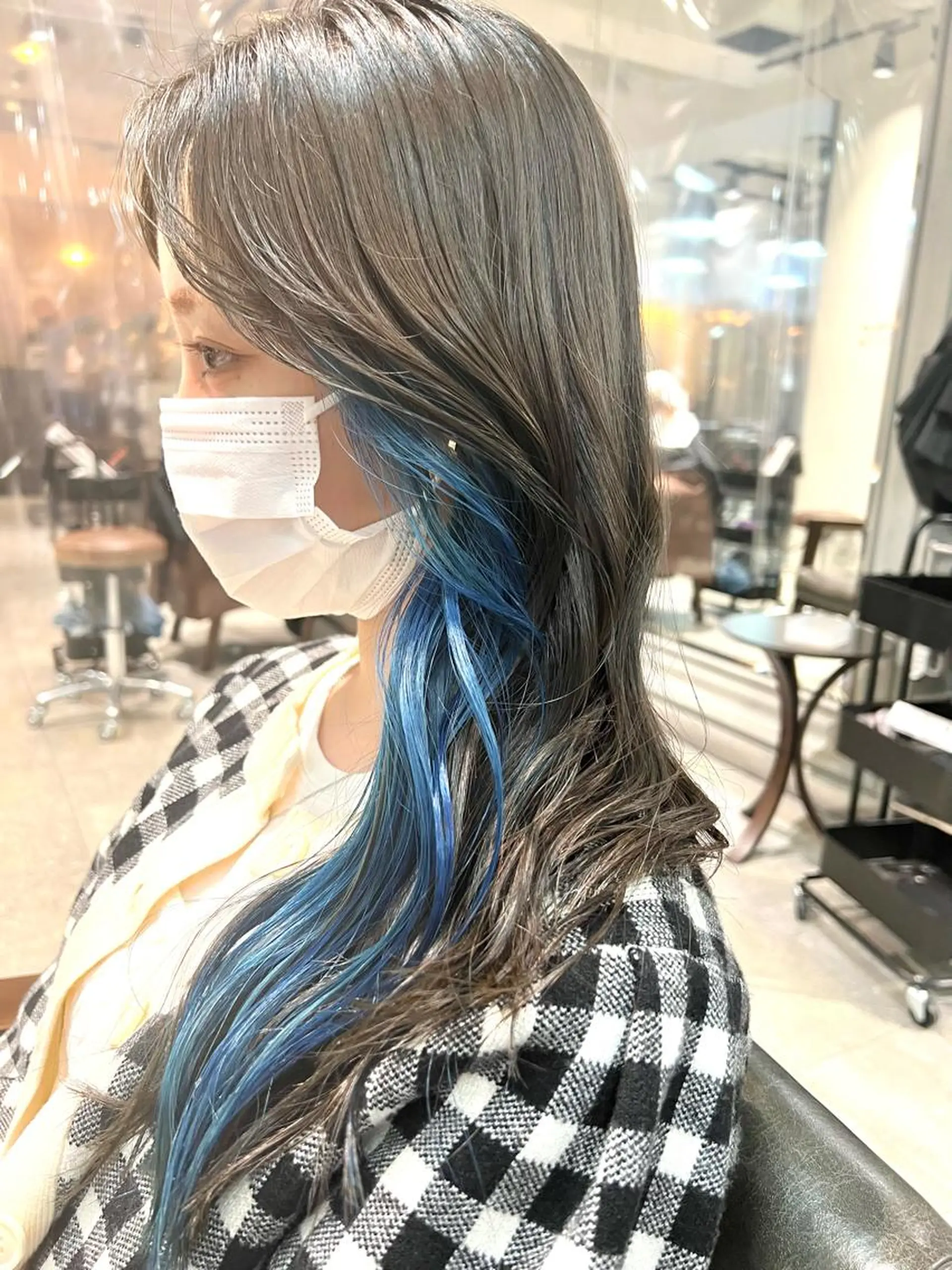 ミディアム カラー ヘアアレンジ ネイル ヘアカラー トリートメント ヘッドスパ ヘアセット 🌈インナーカラー ‘ショウマ’🌈のヘアスタイル