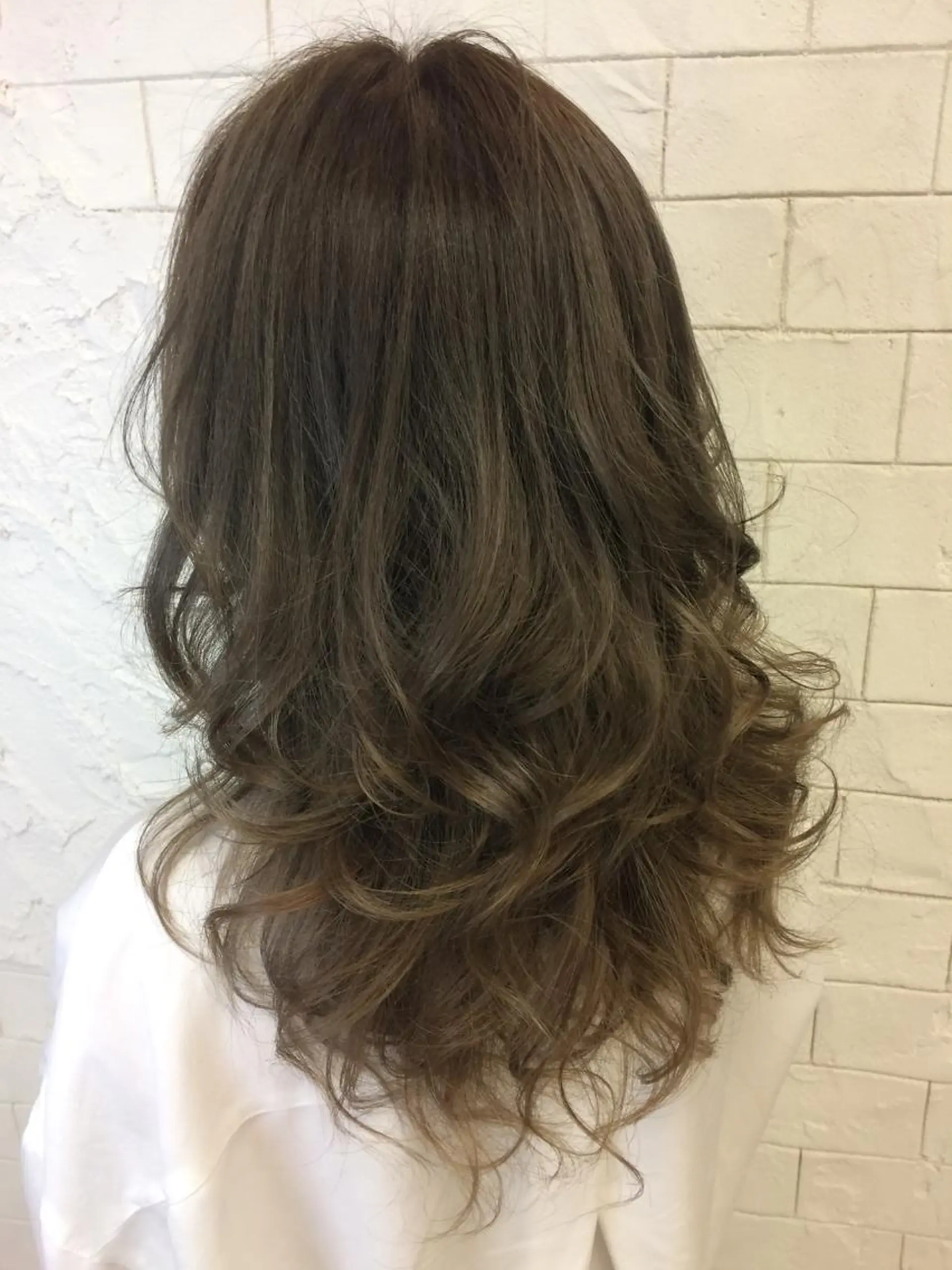 ロング パーマ 関谷 つばさのヘアスタイル