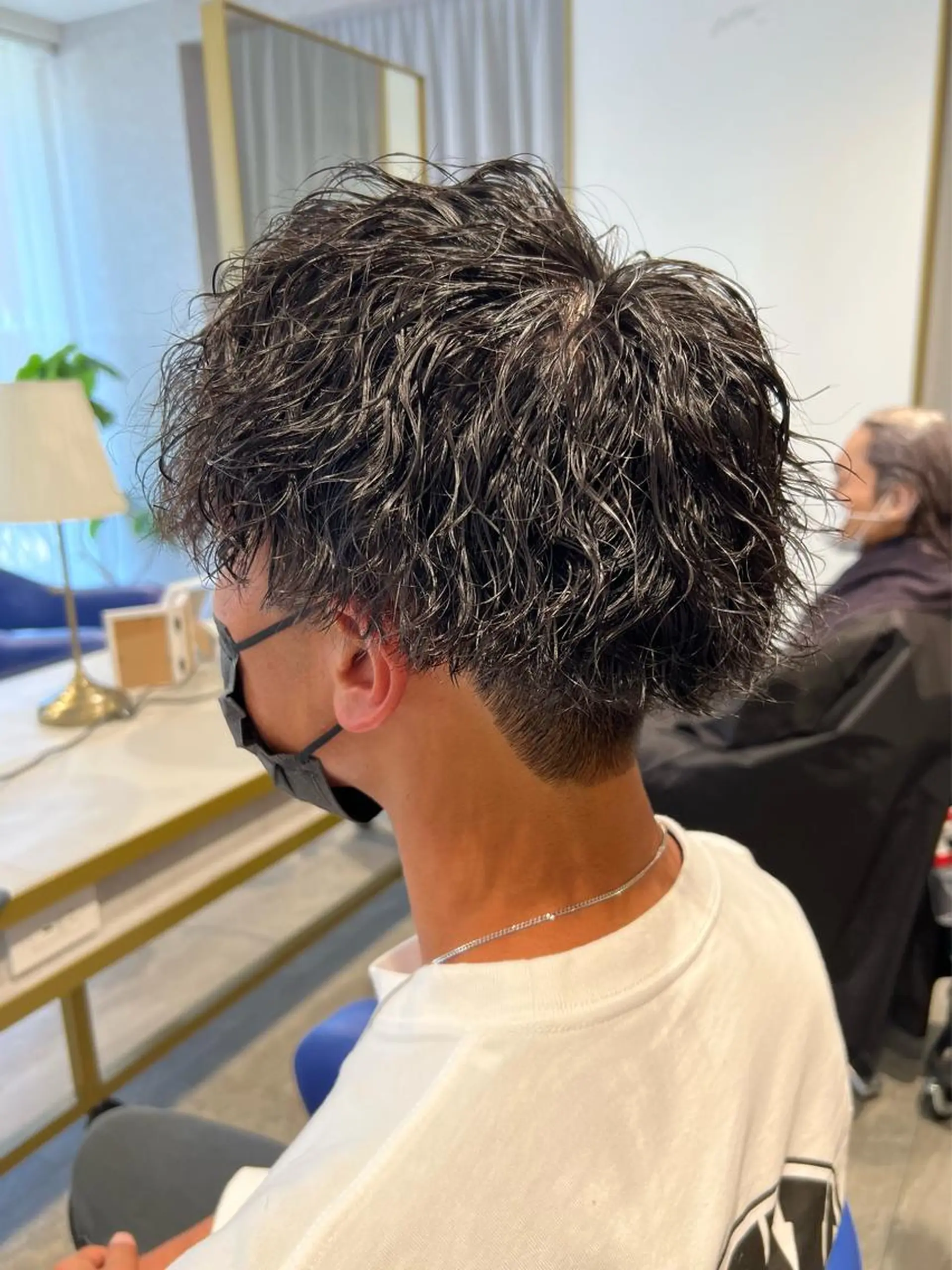 ショート パーマ ヘアアレンジ メンズ メンズパーマ メンズツイストパーマ ツイストスパイラルパーマ 波巻きパーマ スパイラルパーマ メンズパーマ職人 加藤 弘貴のヘアスタイル