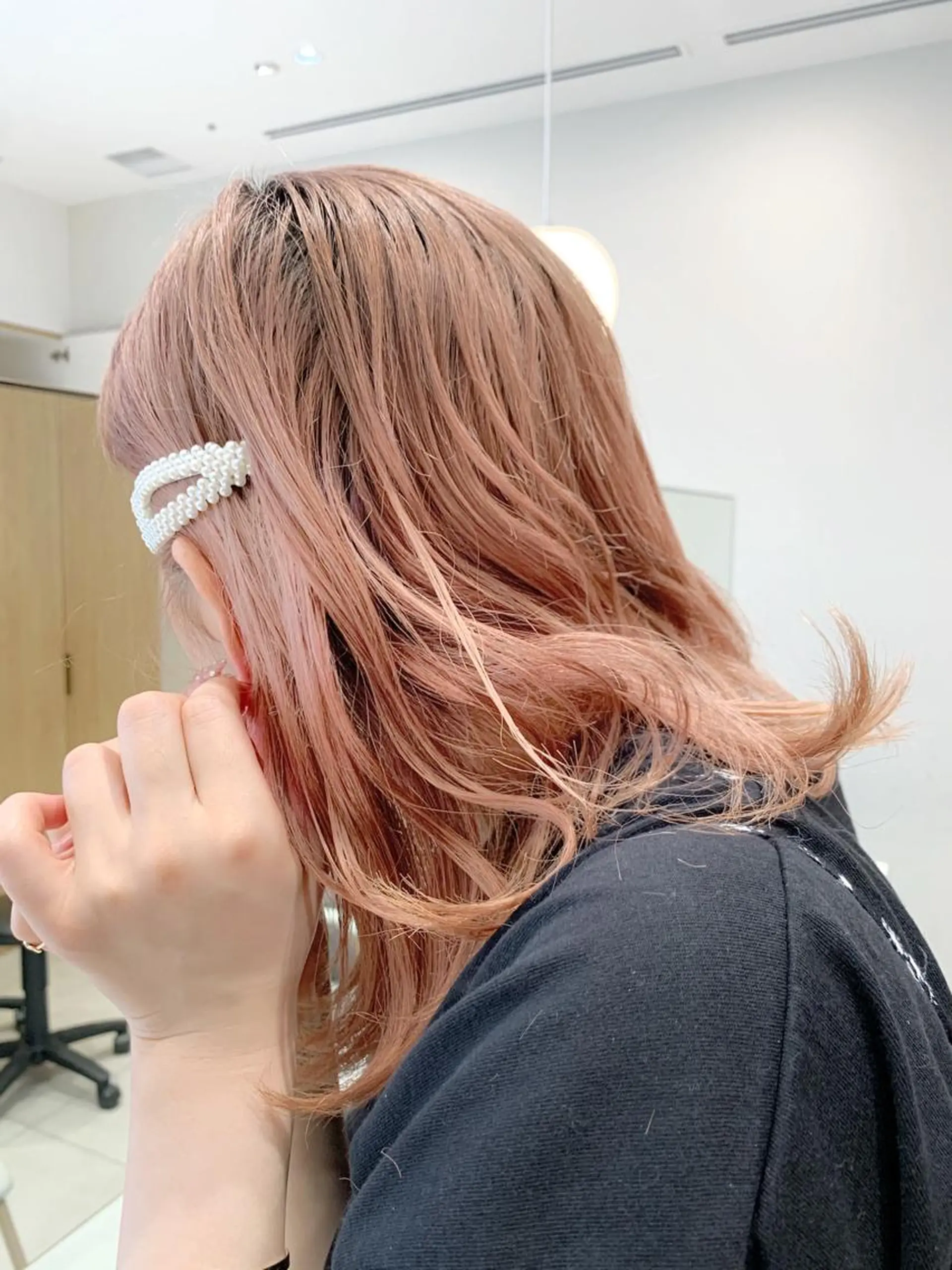 ミディアム カラー オレンジ ピンクカラー カット ヘアカラー トリートメント レイヤー専門家 ダブルカラー修のヘアスタイル