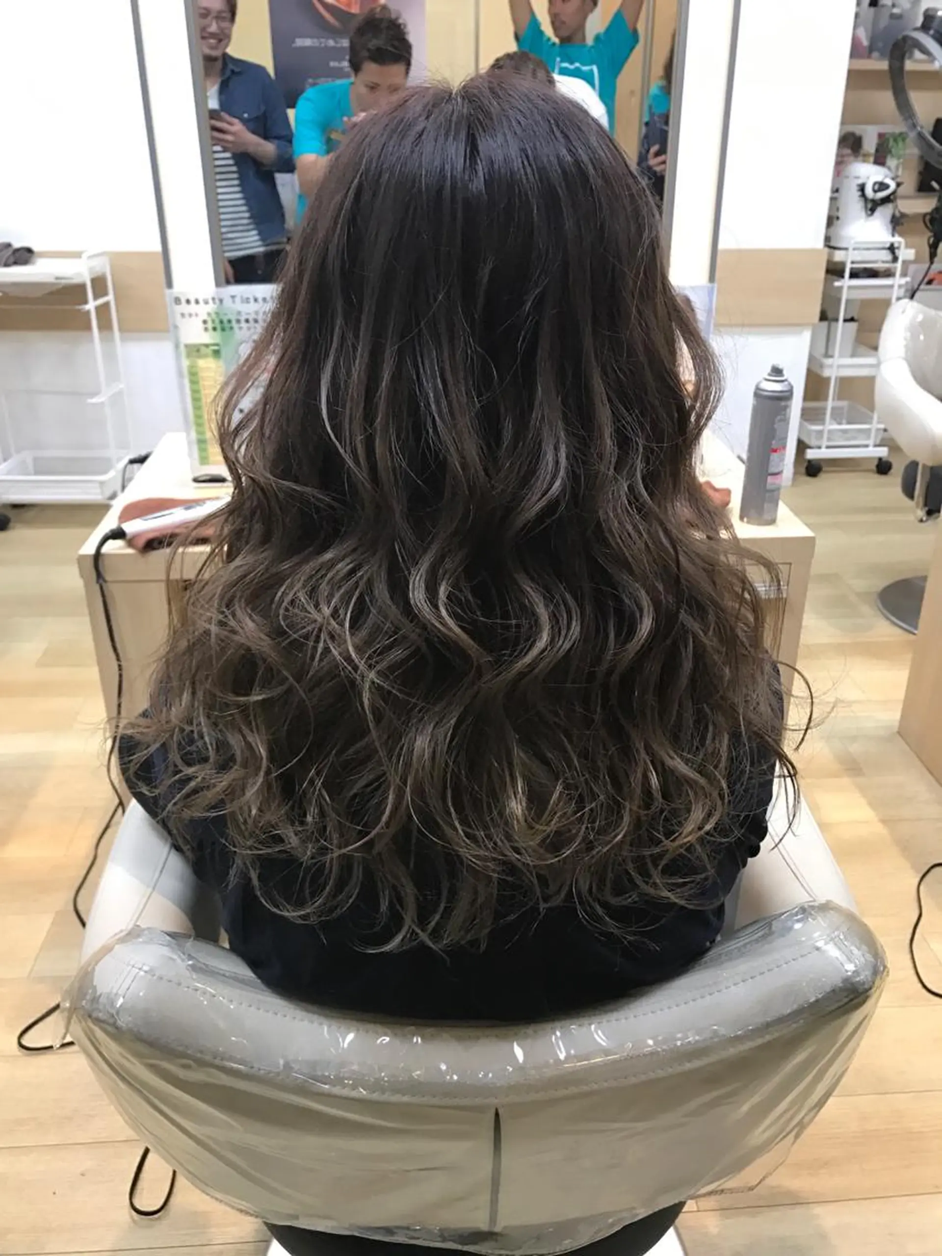ロング 大山 晃介のヘアスタイル