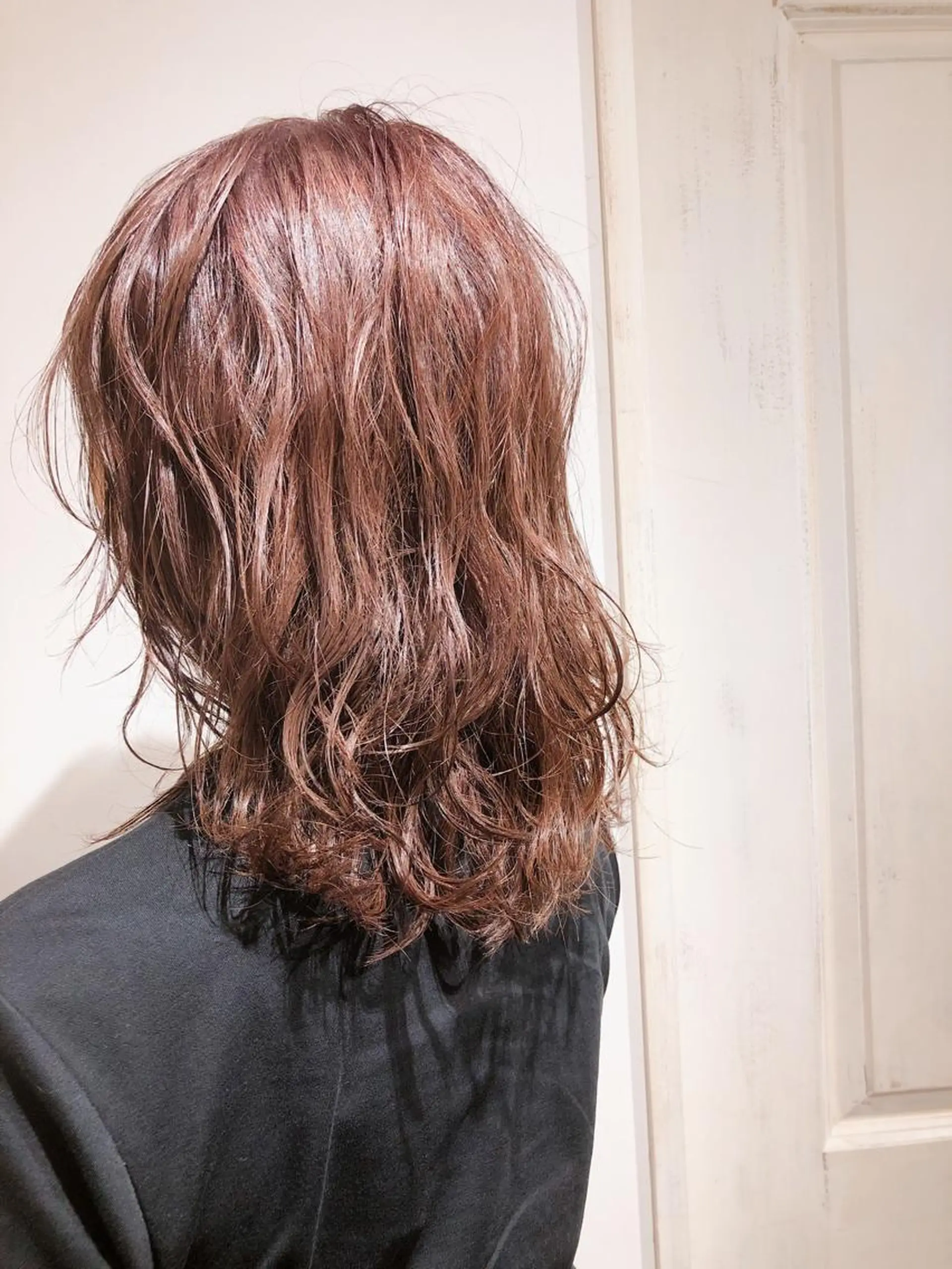 ミディアム カラー レイヤー×髪質改善 マネージャー安藤光司のヘアスタイル