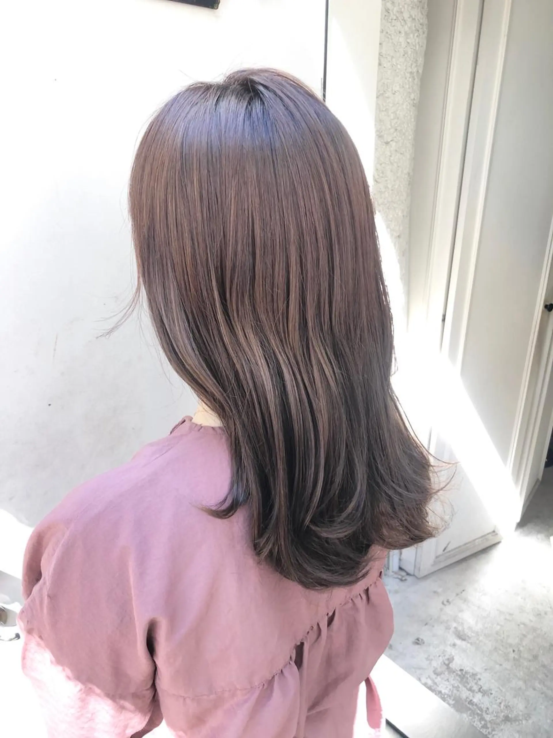 セミロング シンカ 表参道のヘアスタイル