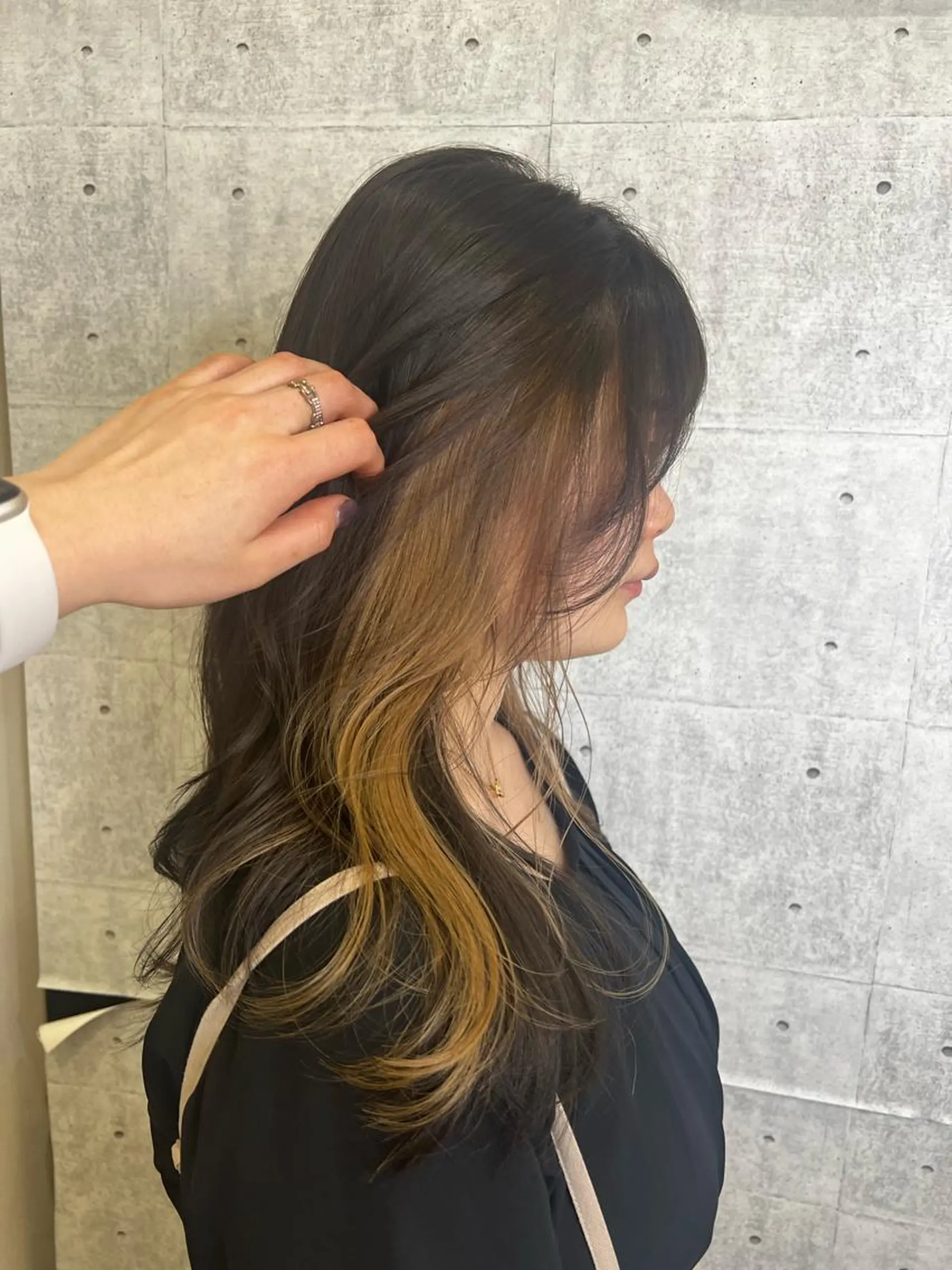 ロング akari/髪質改善 /ブリーチ/名古屋のヘアスタイル