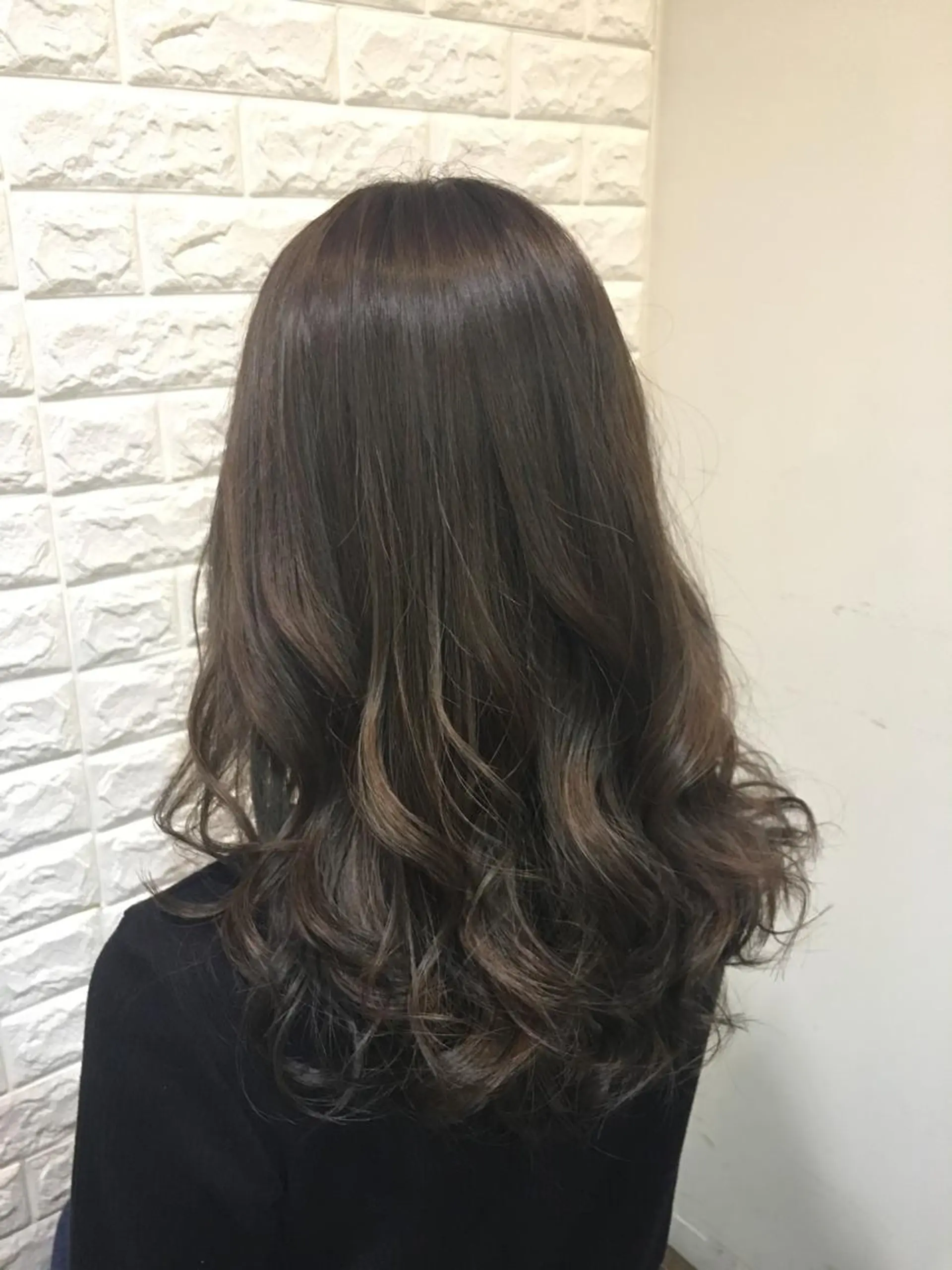 ロング カラー ヘアアレンジ マツエク・マツパ ブラウンカラー カラーマツエク 🌿‬ ܸAir 透明感🌱西村知佳のヘアスタイル