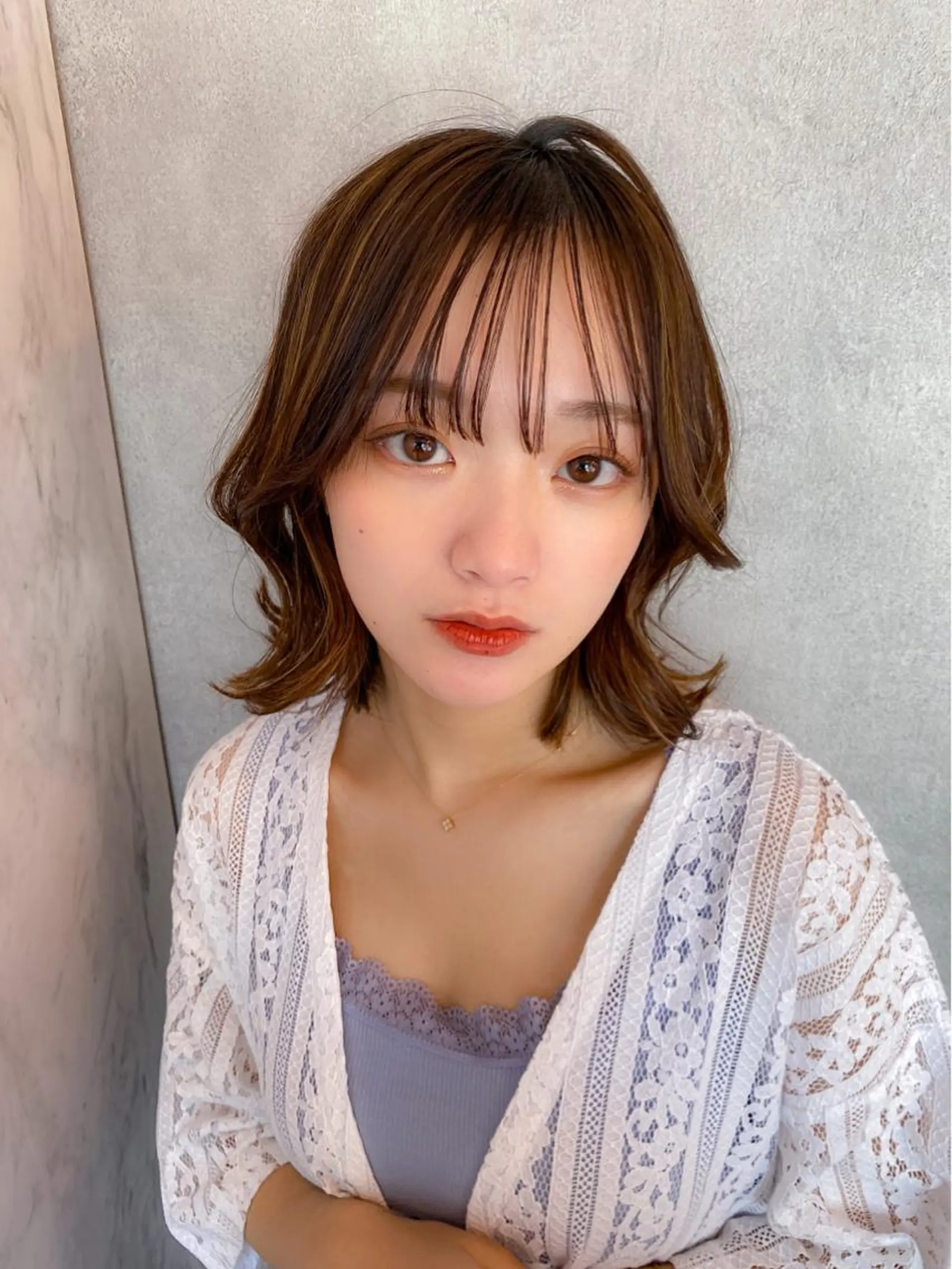 ミディアム カラー シールエクステ ミディアムパーマ バレイヤージュ ブリーチ ケアブリーチ ヘアカラー トリートメント 新宿/韓国風レイヤー 髪質改善/渋谷直樹のヘアスタイル